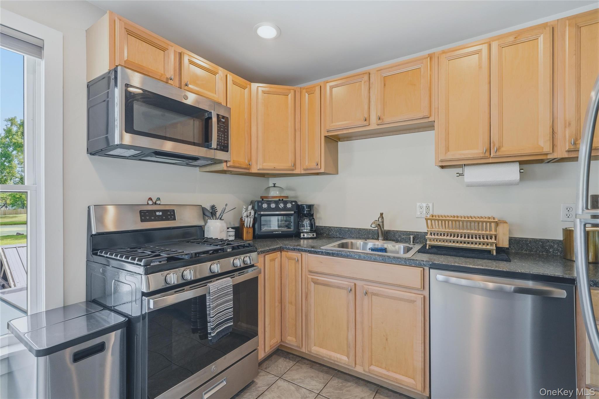 28 Railroad Avenue – For Sale photo 23