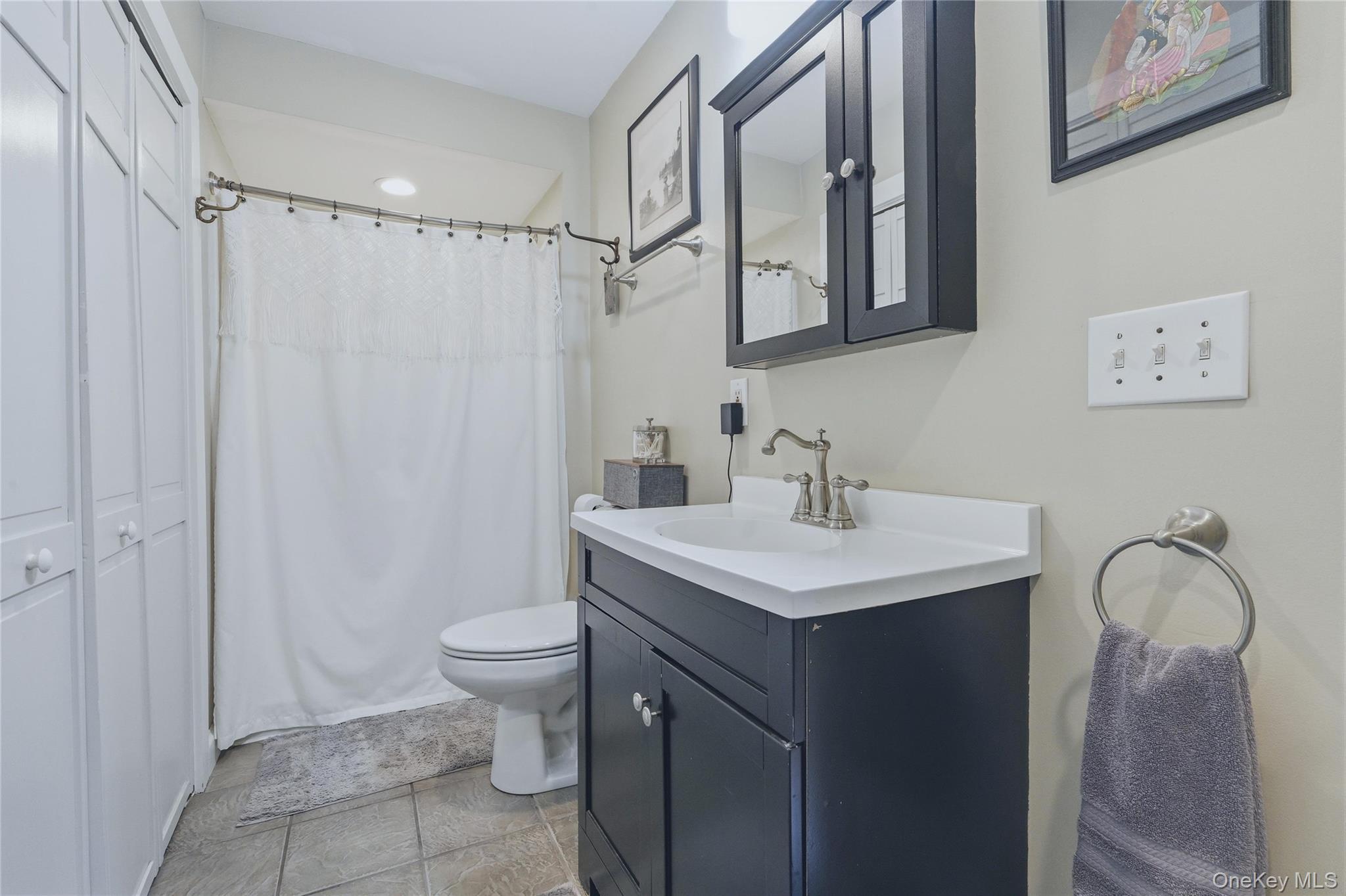 28 Railroad Avenue – For Sale photo 8