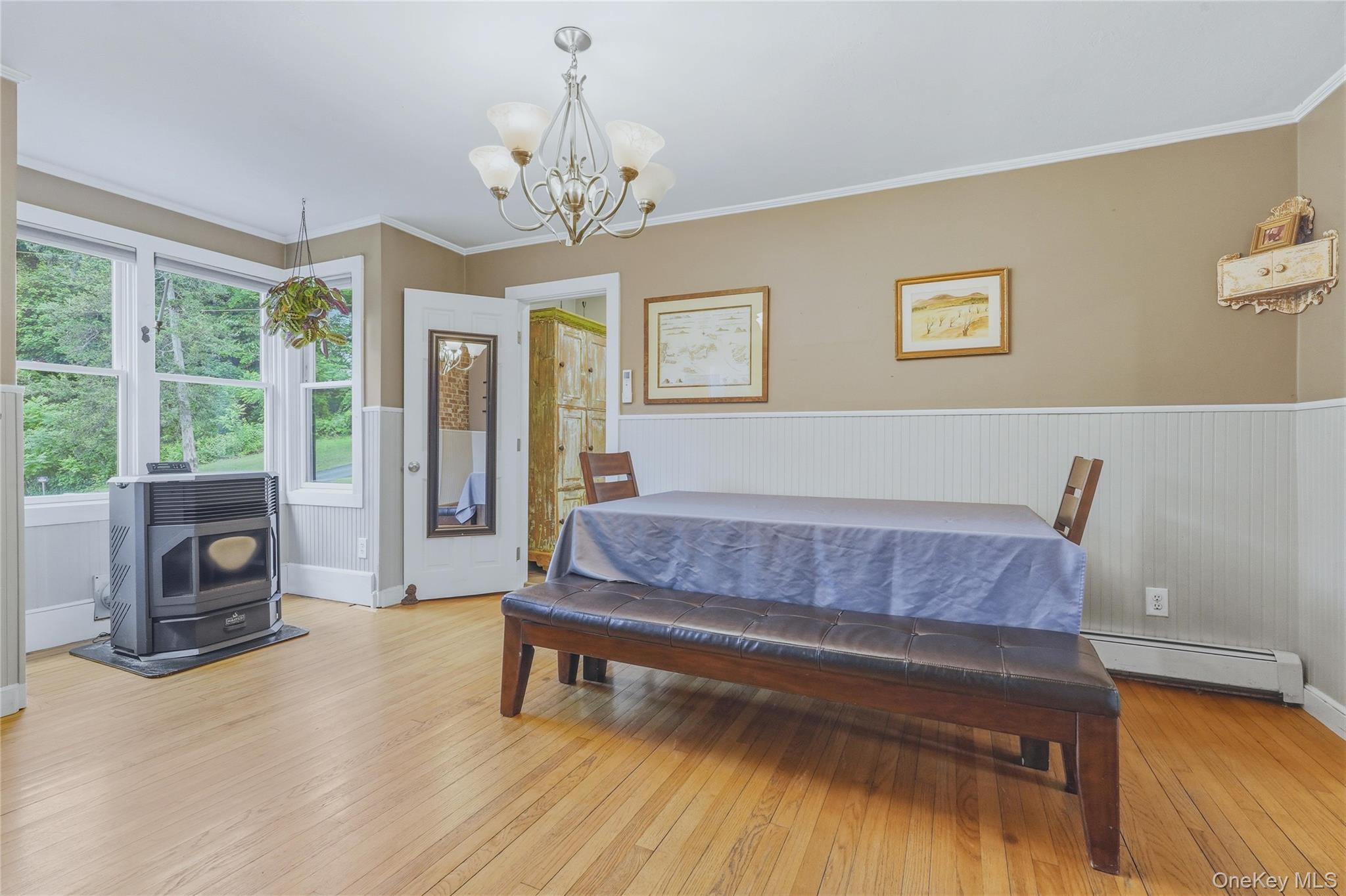 28 Railroad Avenue – For Sale photo 9
