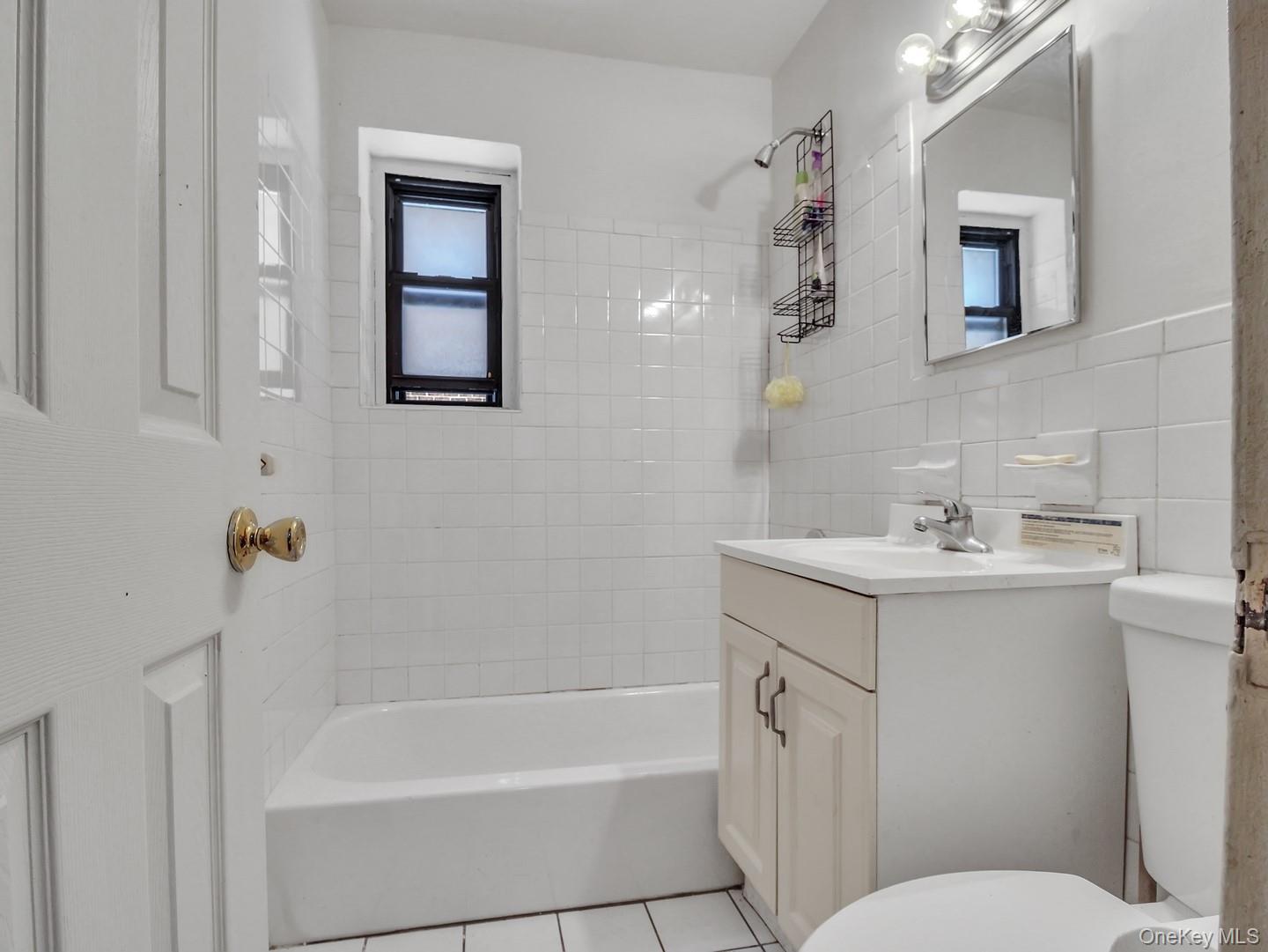 118-60 Metropolitan Avenue, Unit 1A photo 8
