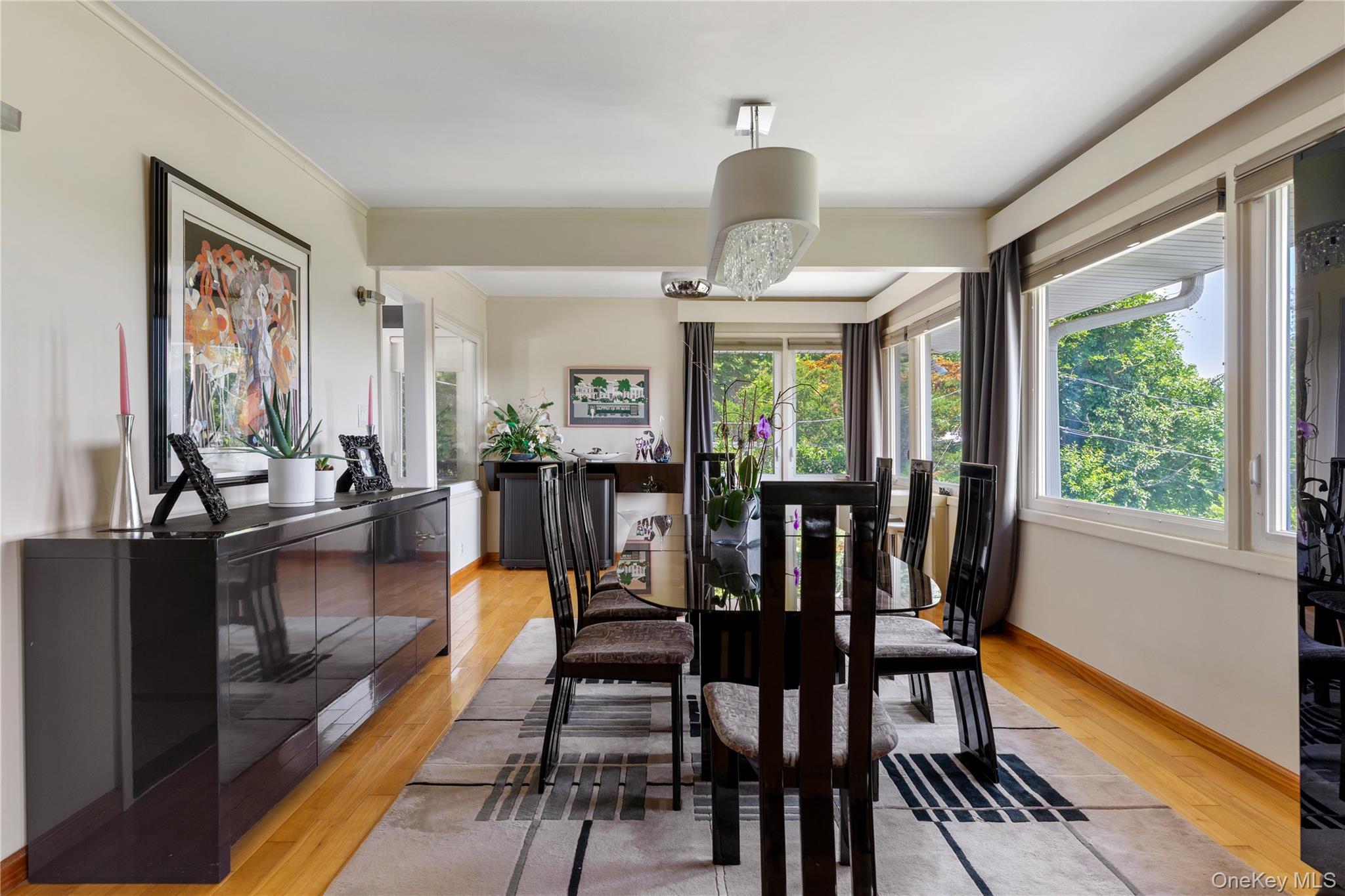 353 E Shore Road – For Sale photo 12