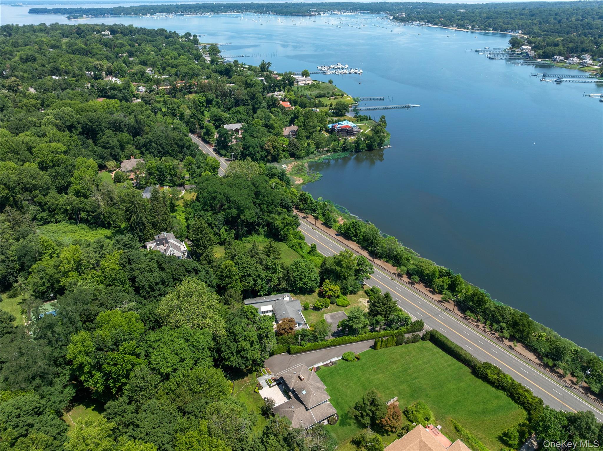 353 E Shore Road – For Sale photo 2