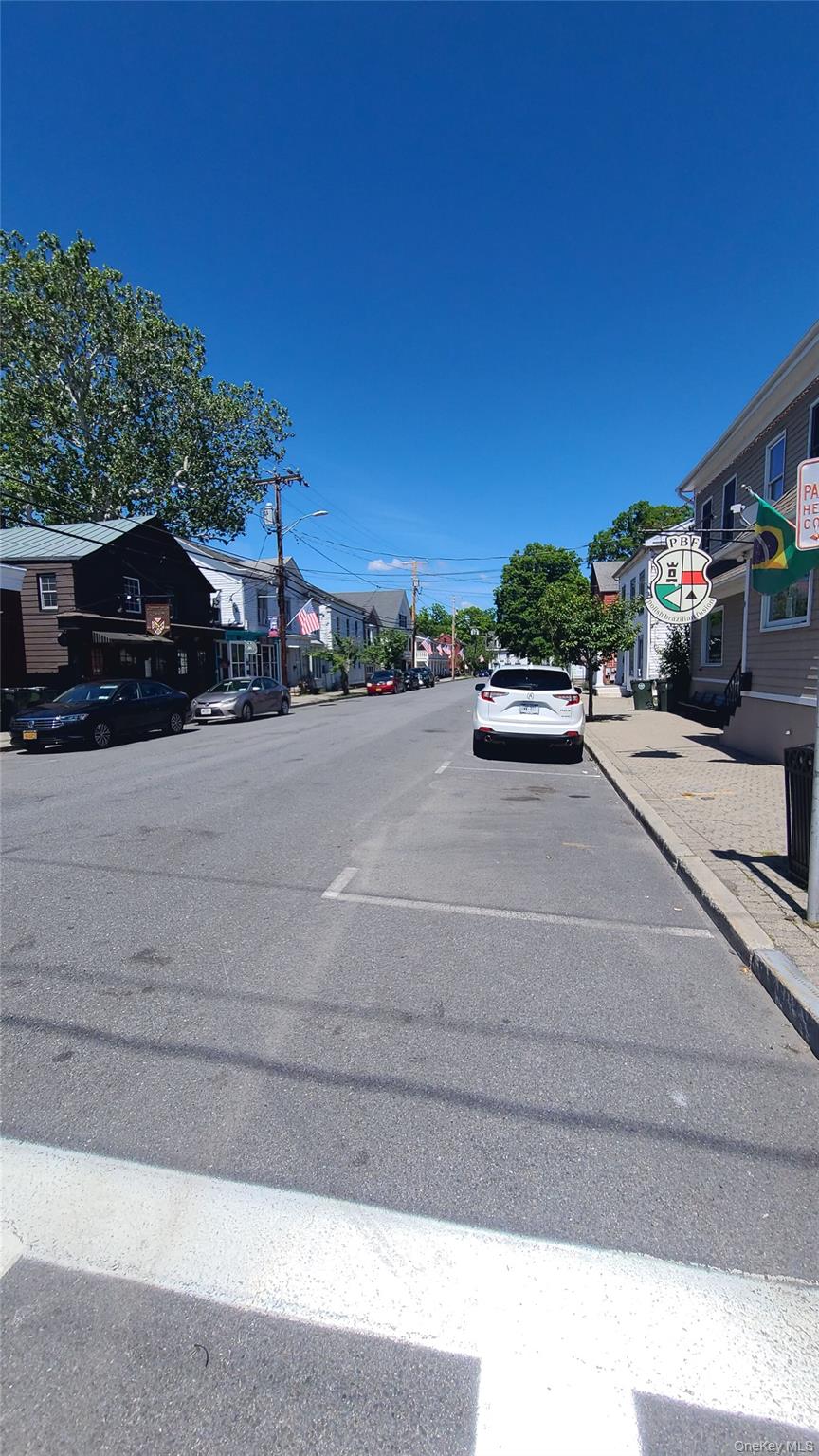 12 Union Street – For Rent photo 11