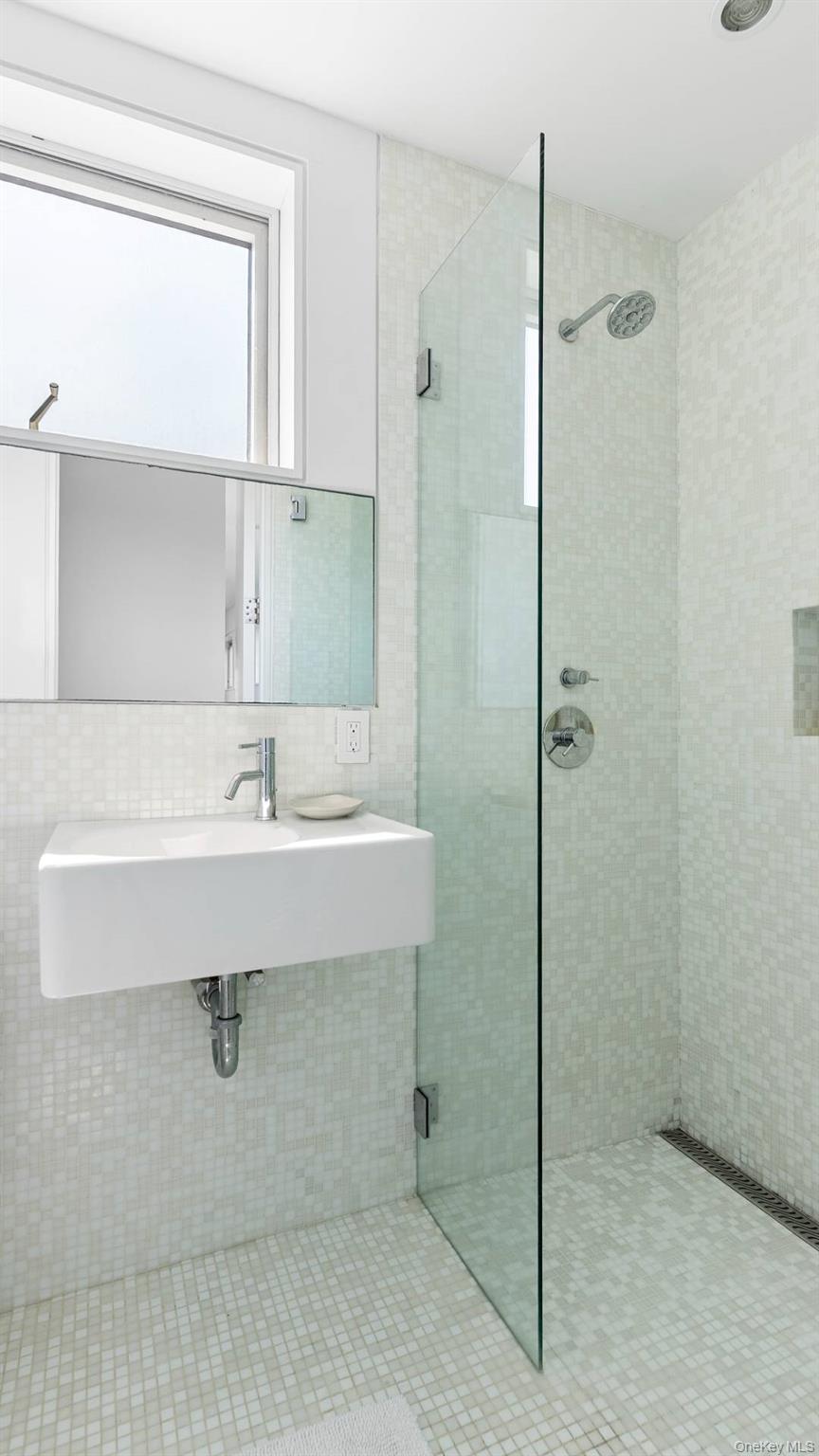55 Lewis Walk – For Sale photo 14