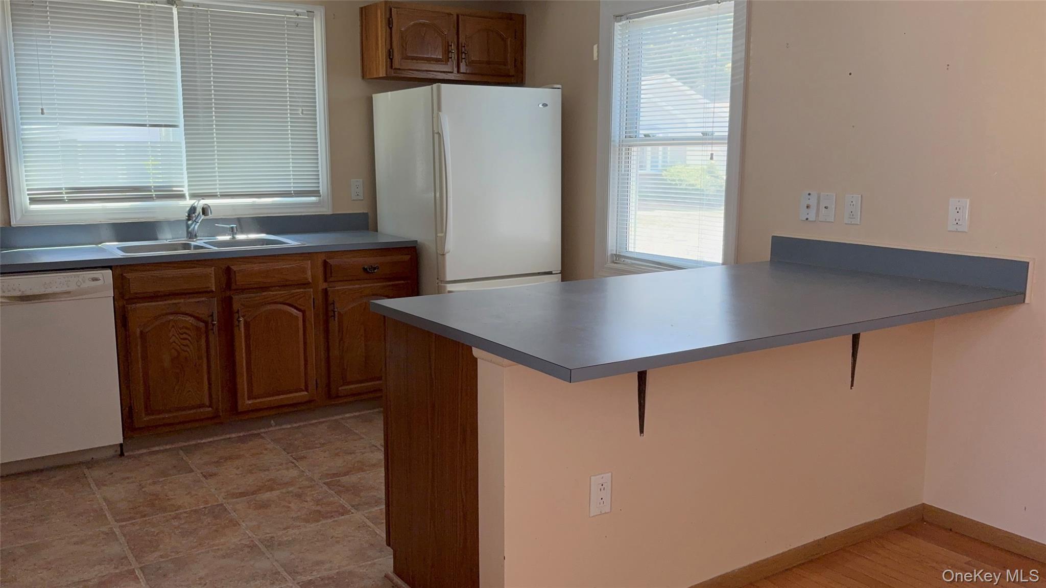 5131 Village Circle E – For Sale photo 6