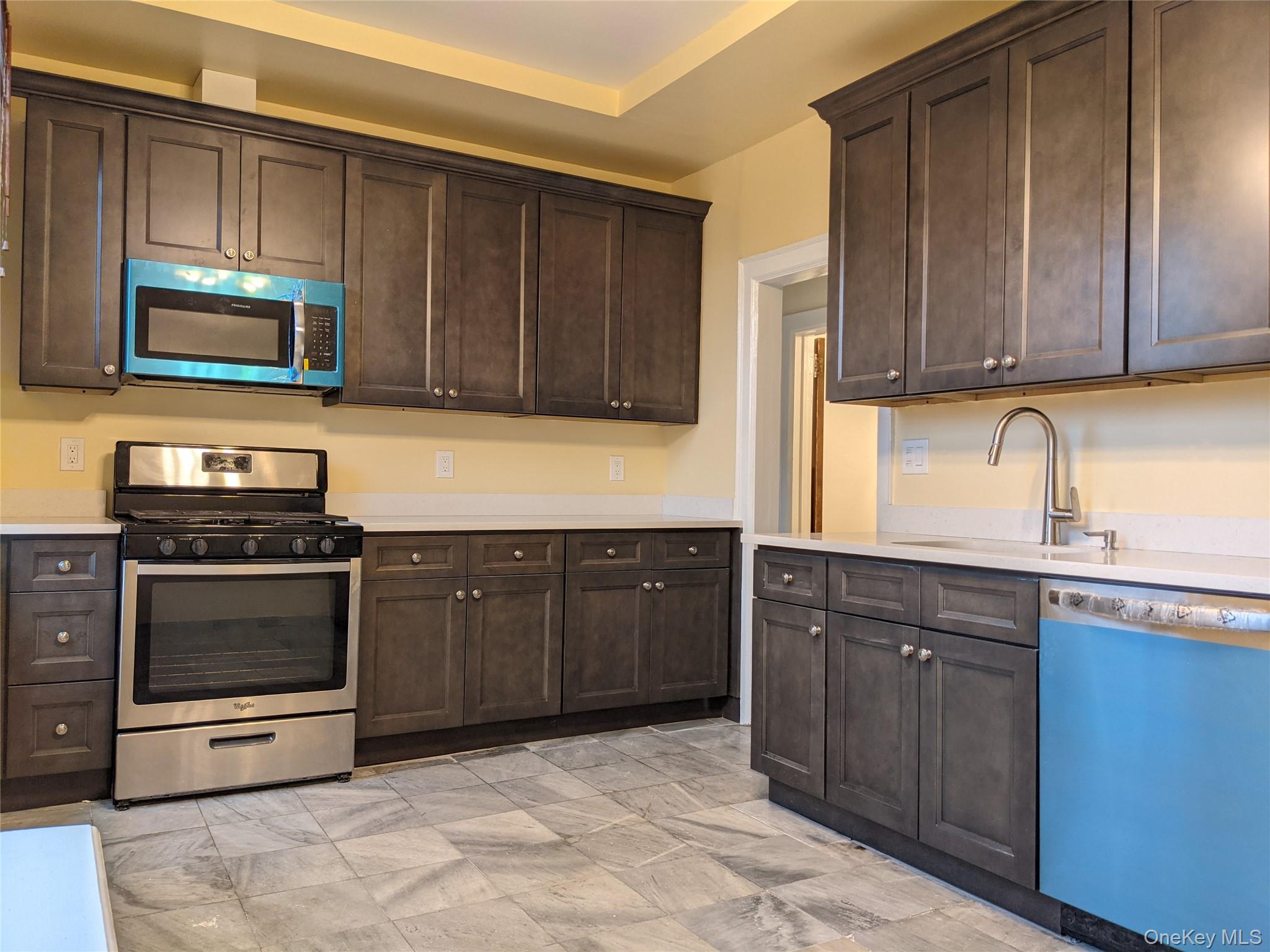 26 Coligni Avenue, Unit 2-1 photo 2