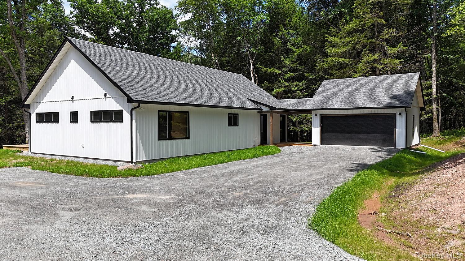204 Country Road – For Sale