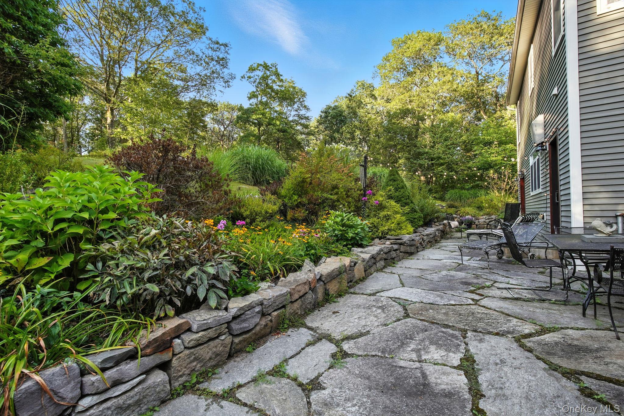 57 South White Rock – For Sale photo 37