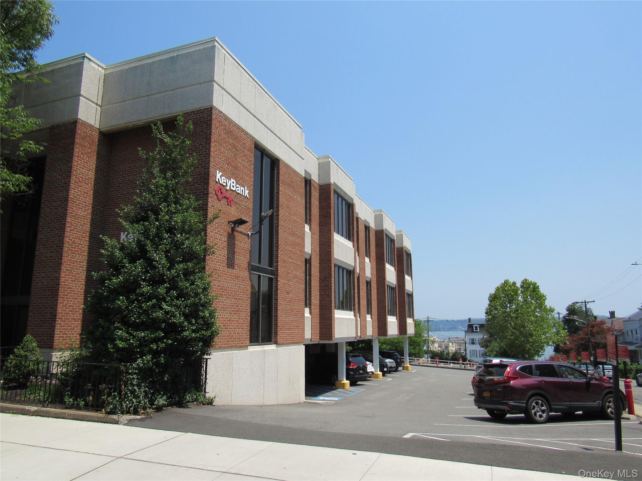 17 S Broadway – For Rent