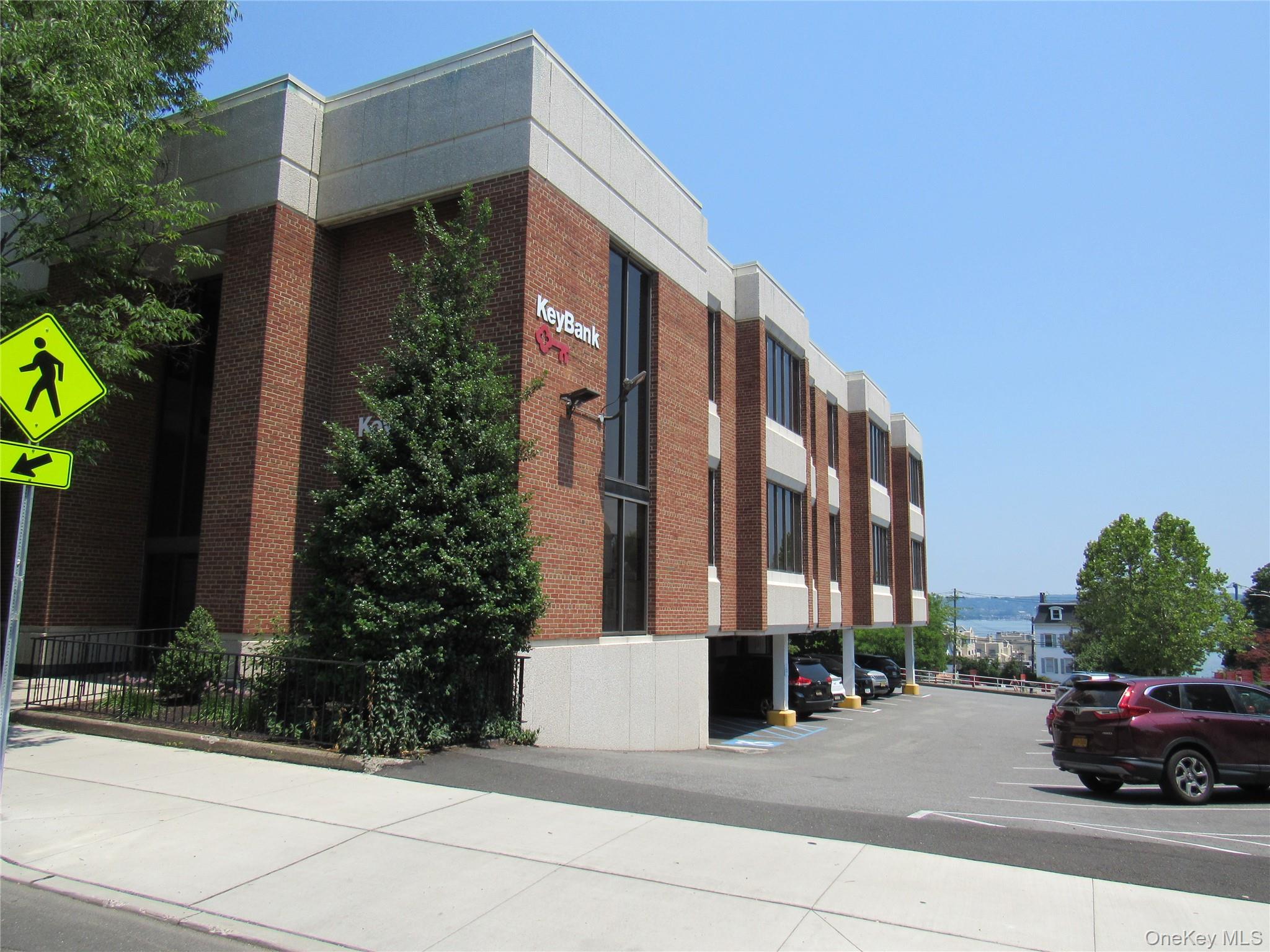 17 S Broadway – For Rent photo 6