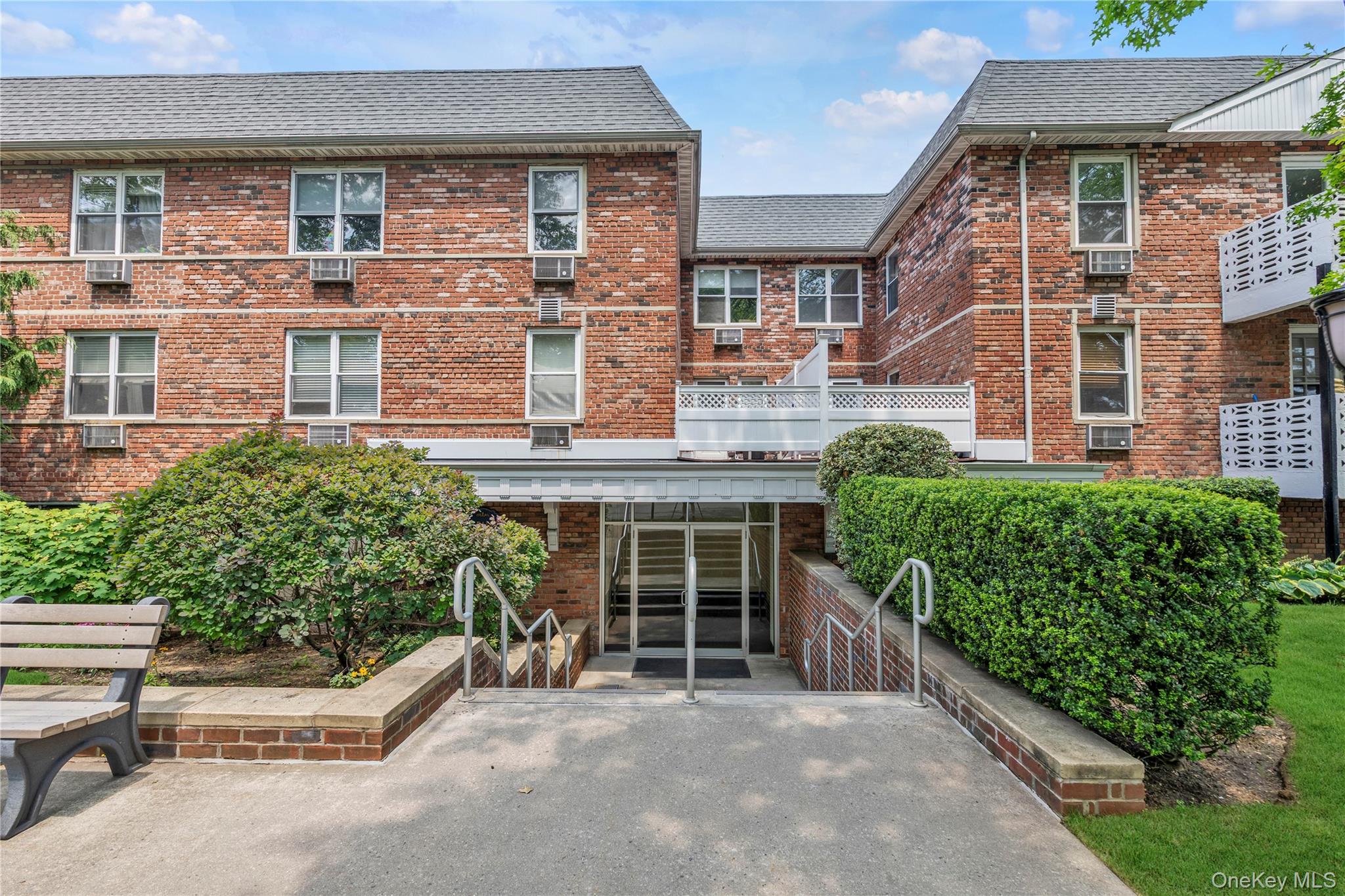 40 Daley Place, Unit 40-227 photo 15