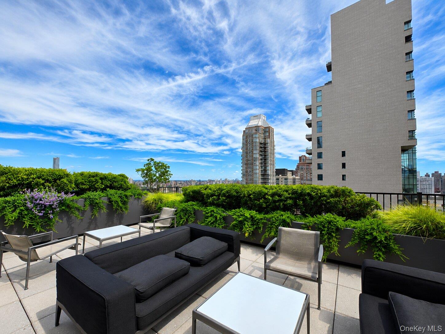 200 E 62nd Street, Unit 5D photo 12