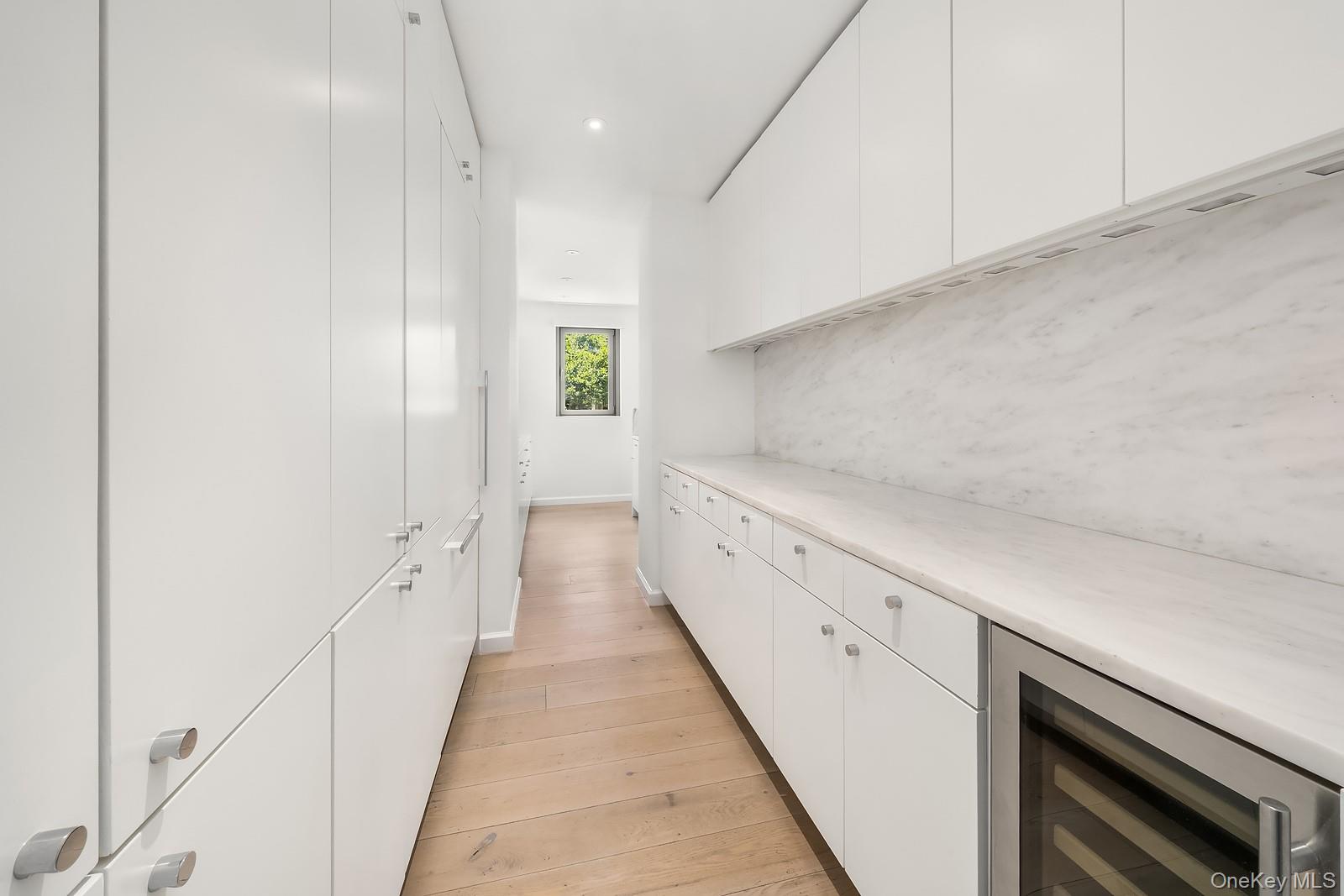 200 E 62nd Street, Unit 5D photo 7