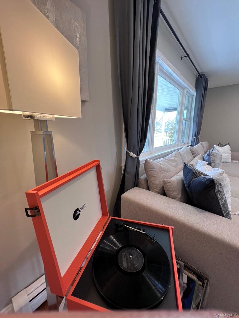 265 Old Field Court – For Rent photo 8
