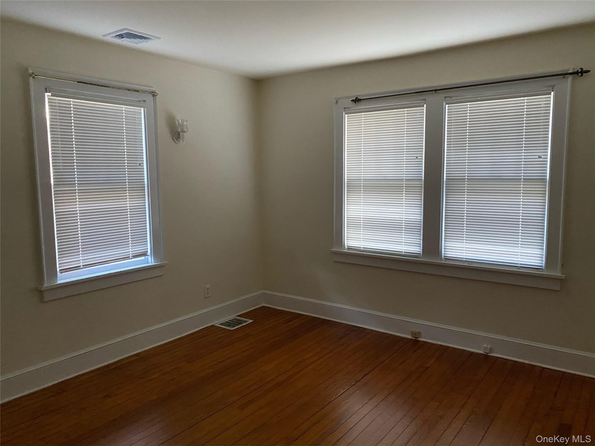 7 Chestnut Street – For Rent photo 3