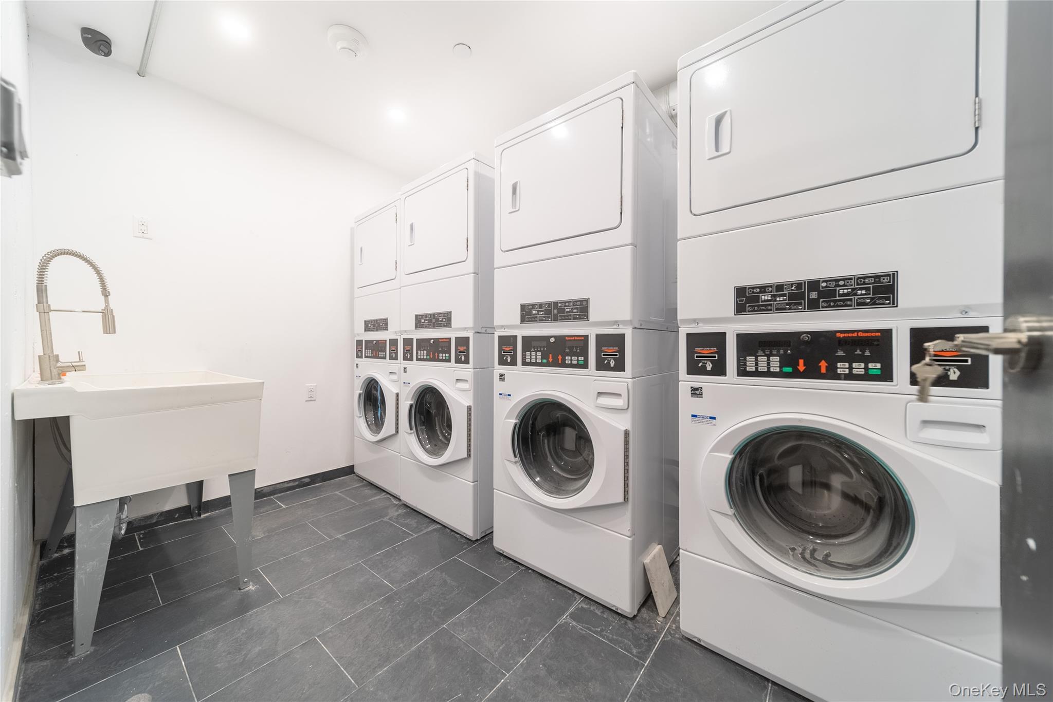 132-55 41 Road, Unit 4A photo 11