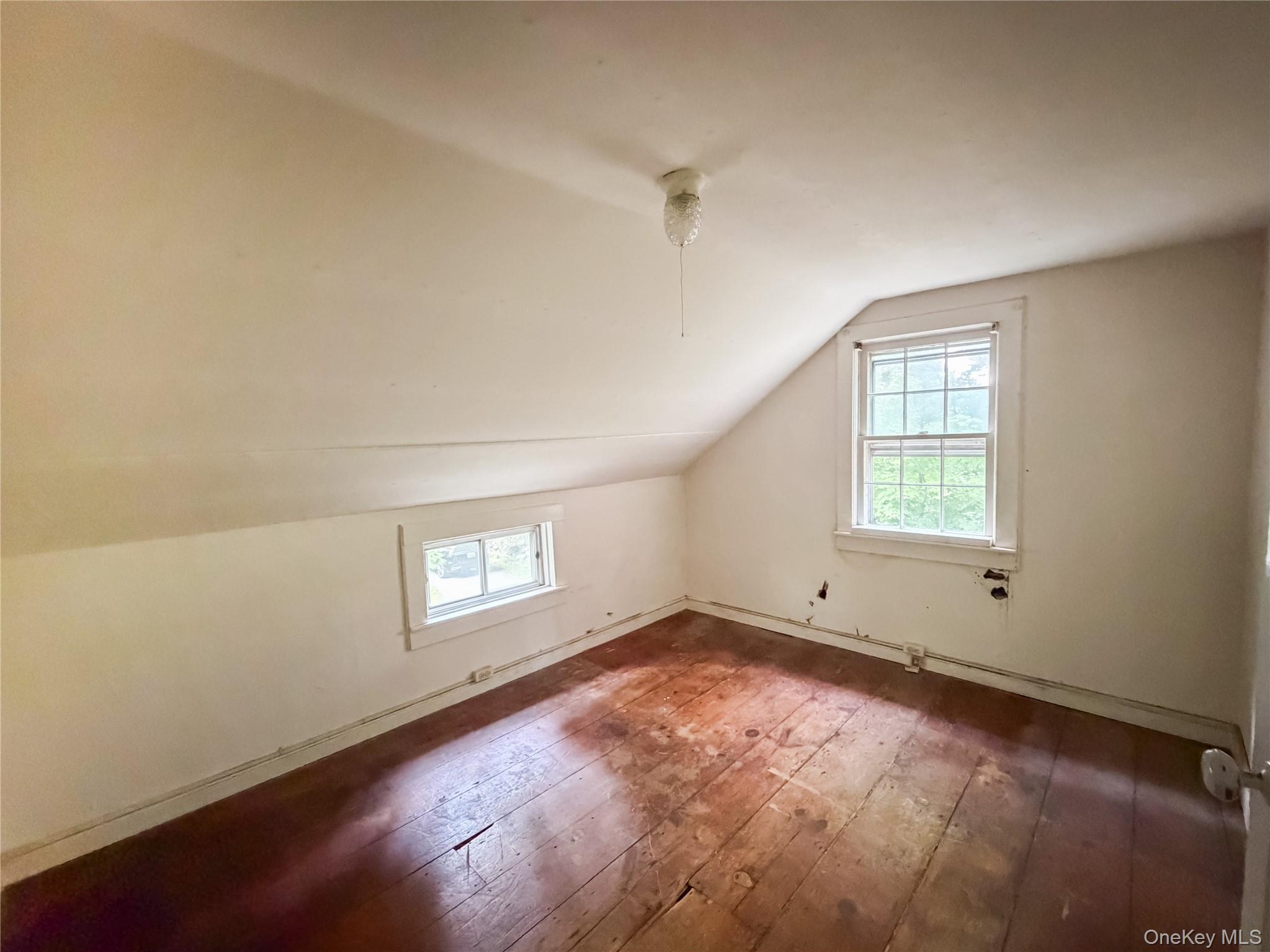 126 S Quaker Lane – For Sale photo 11