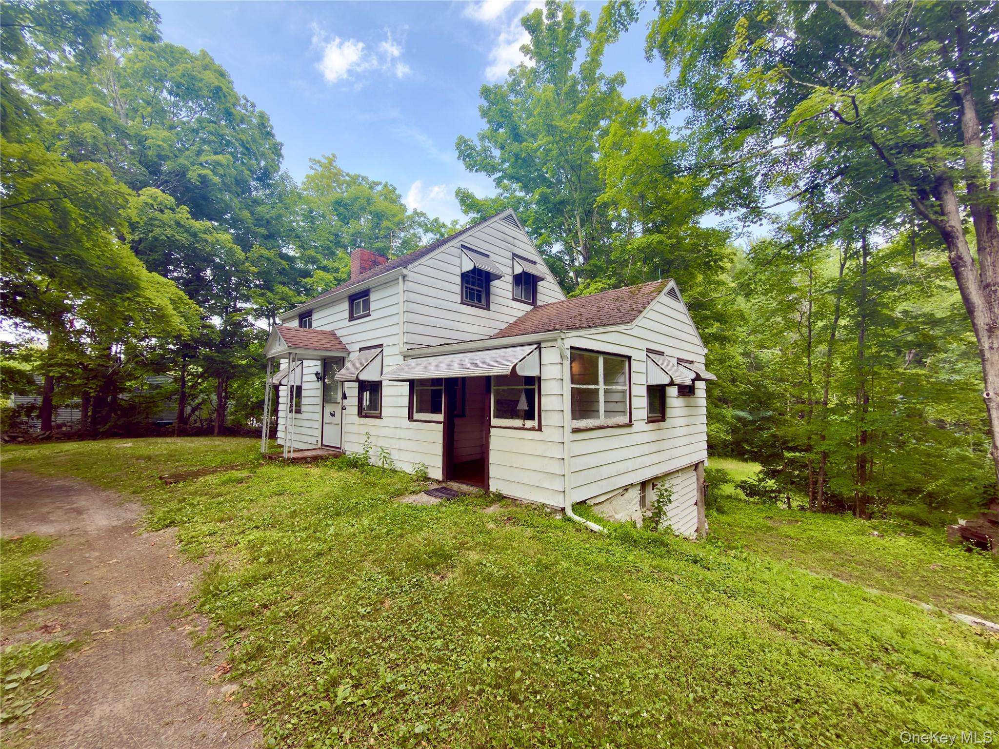 126 S Quaker Lane – For Sale photo 14