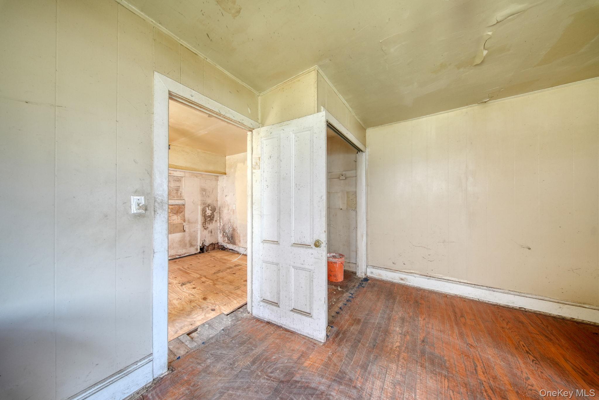 225 Dubois Street – For Sale photo 23