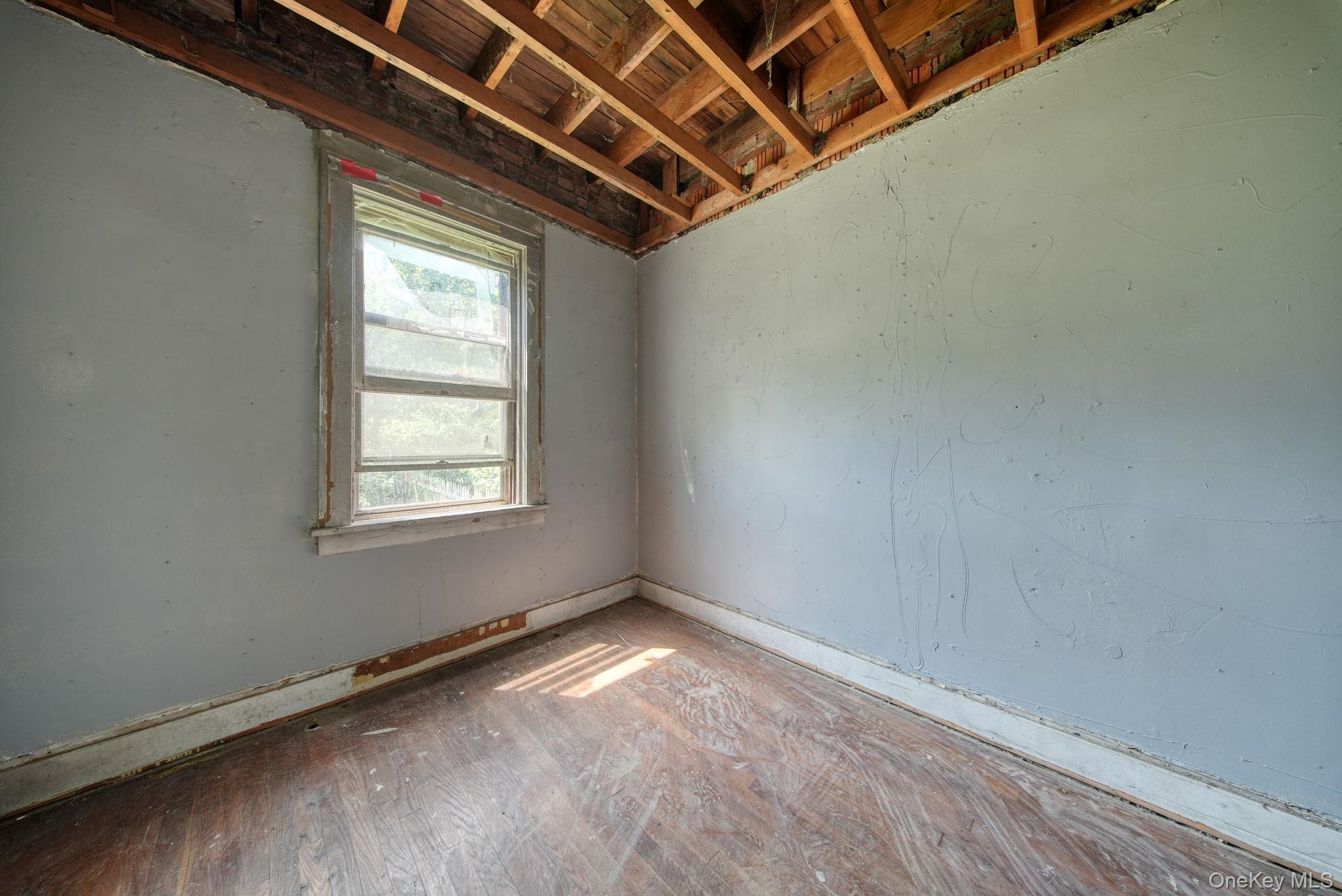 225 Dubois Street – For Sale photo 12