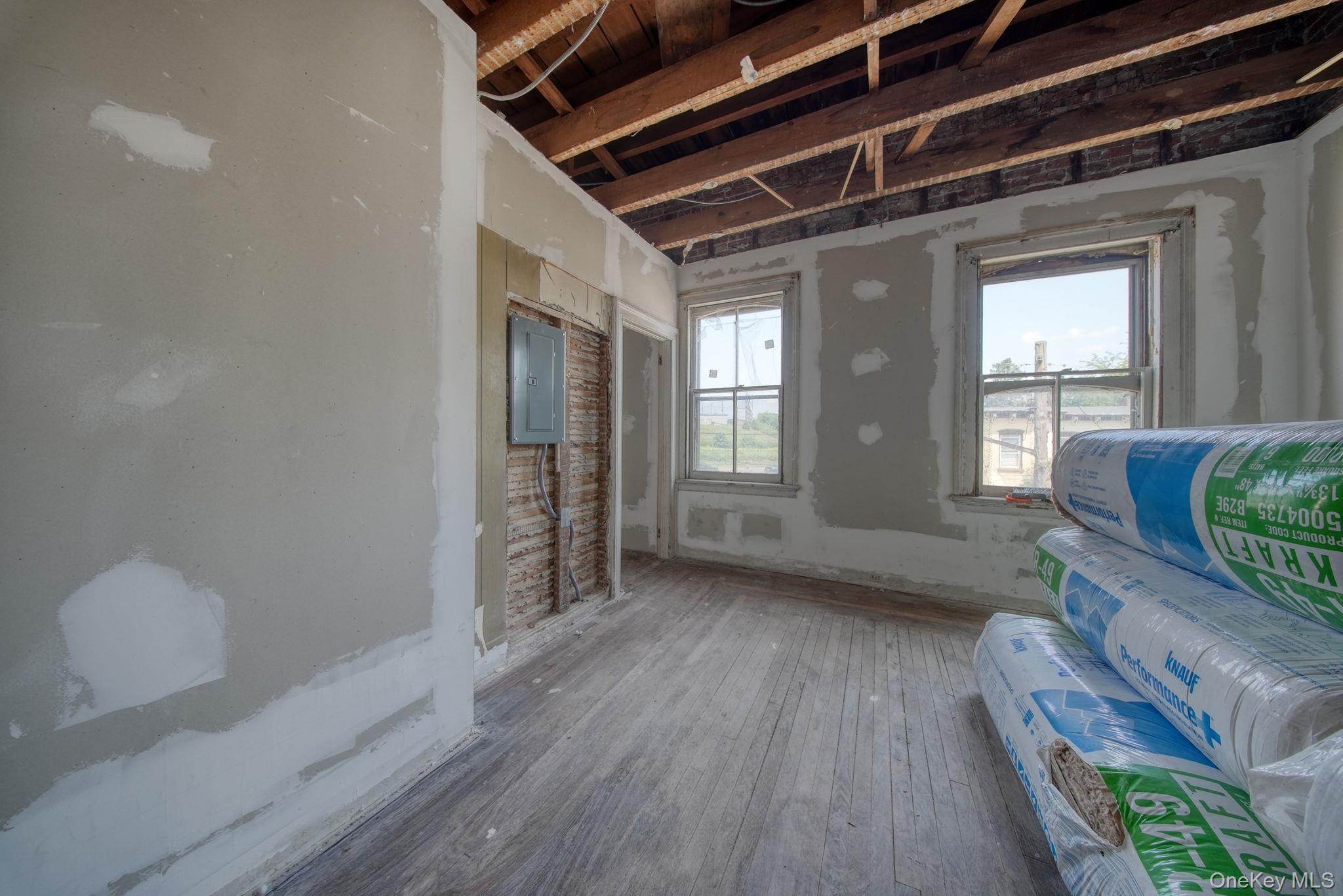 225 Dubois Street – For Sale photo 15