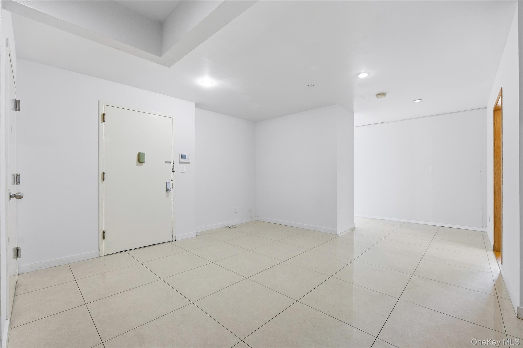 106-07 Northern Boulevard, Unit 5B photo 4