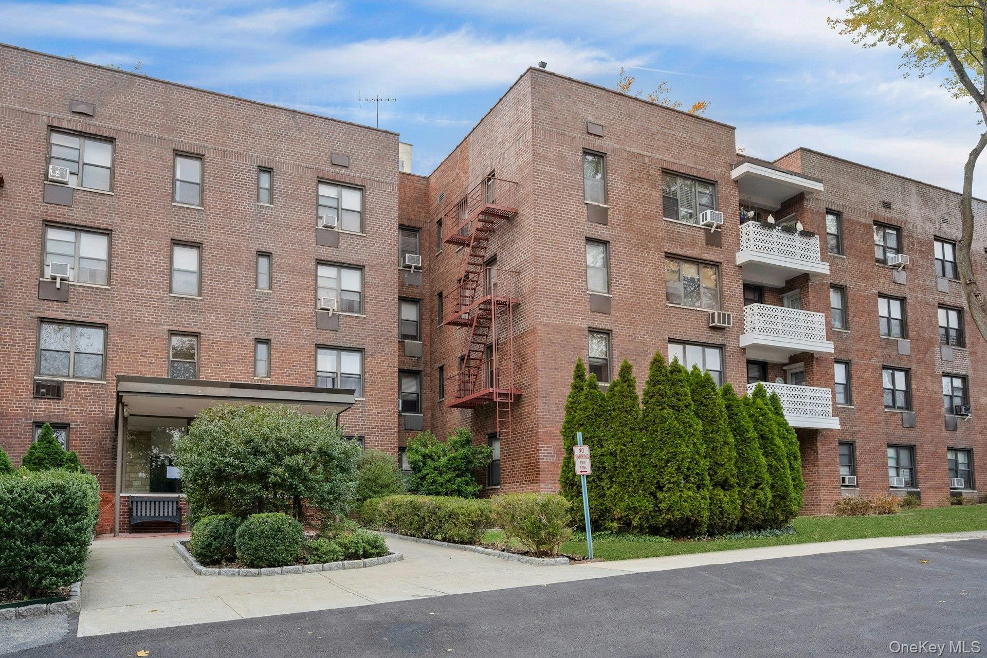 1 Remsen Road, Unit 1F