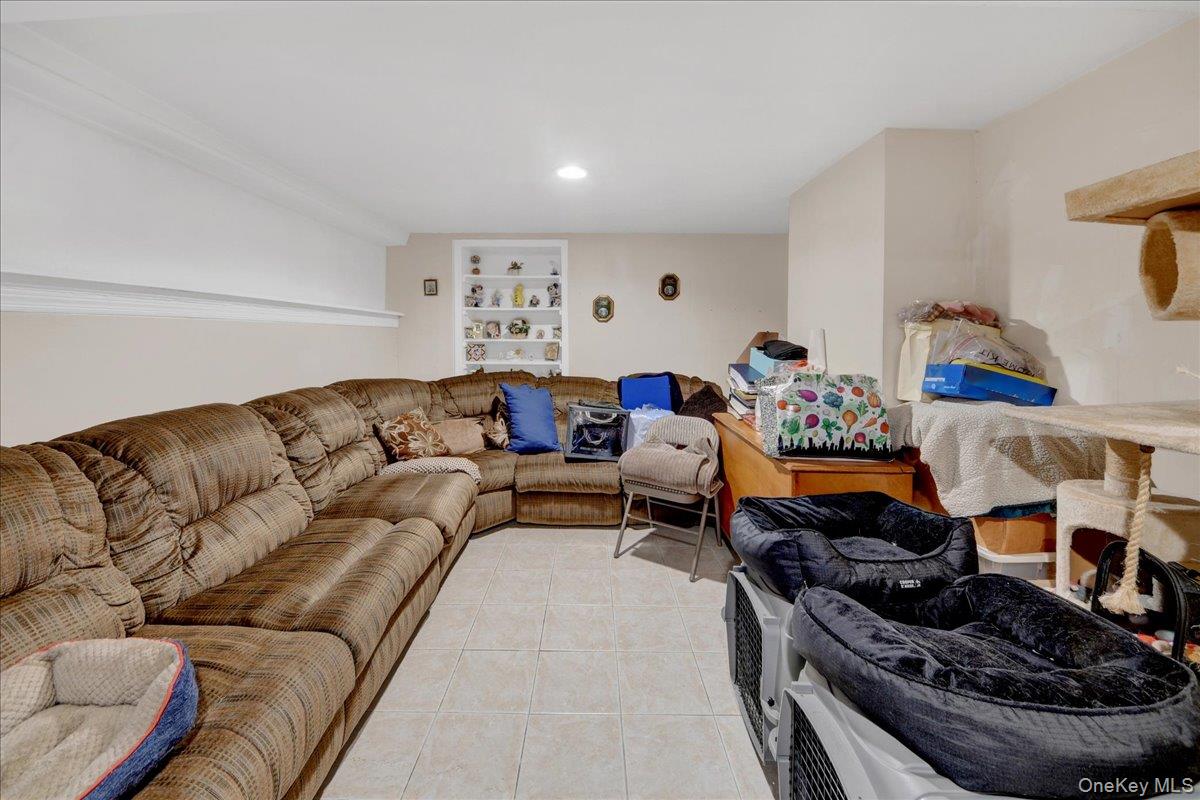 3170 Rawlins Avenue – For Sale photo 32