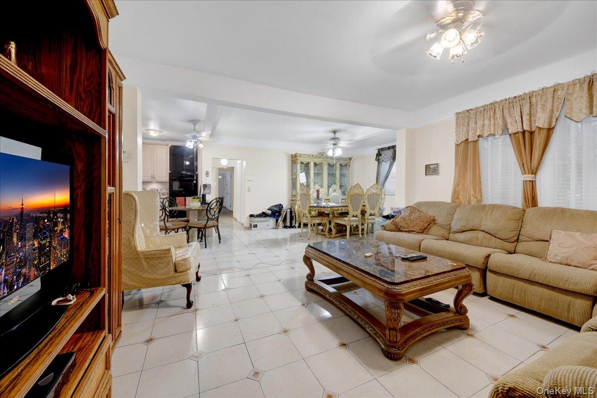 3170 Rawlins Avenue – For Sale photo 12