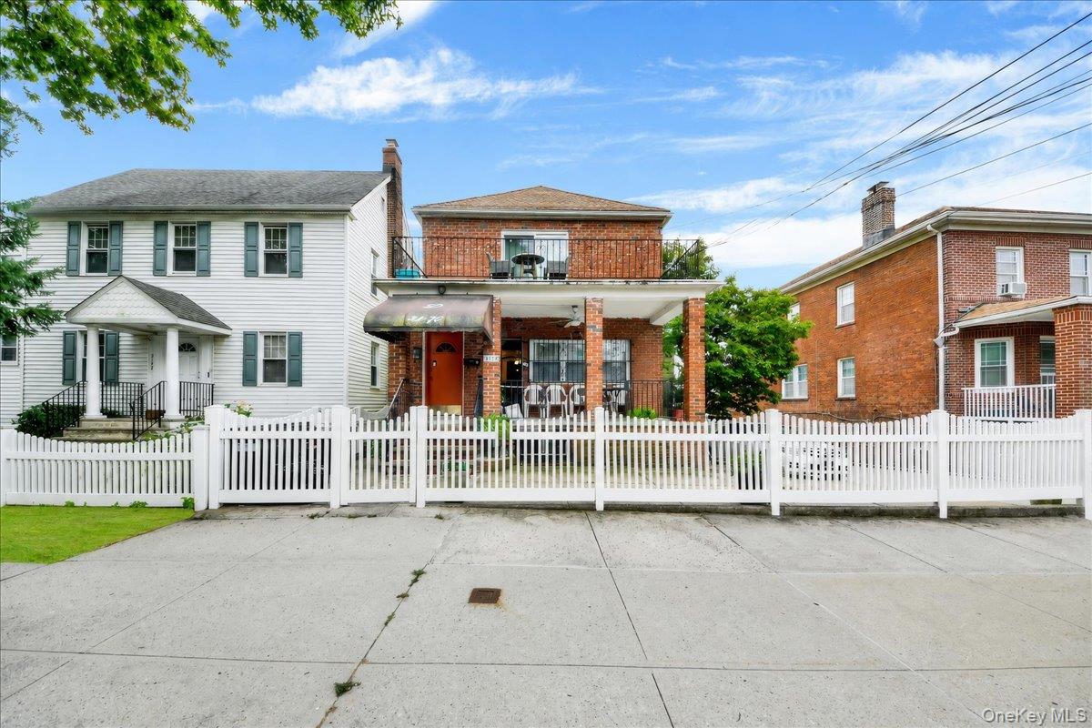 3170 Rawlins Avenue – For Sale