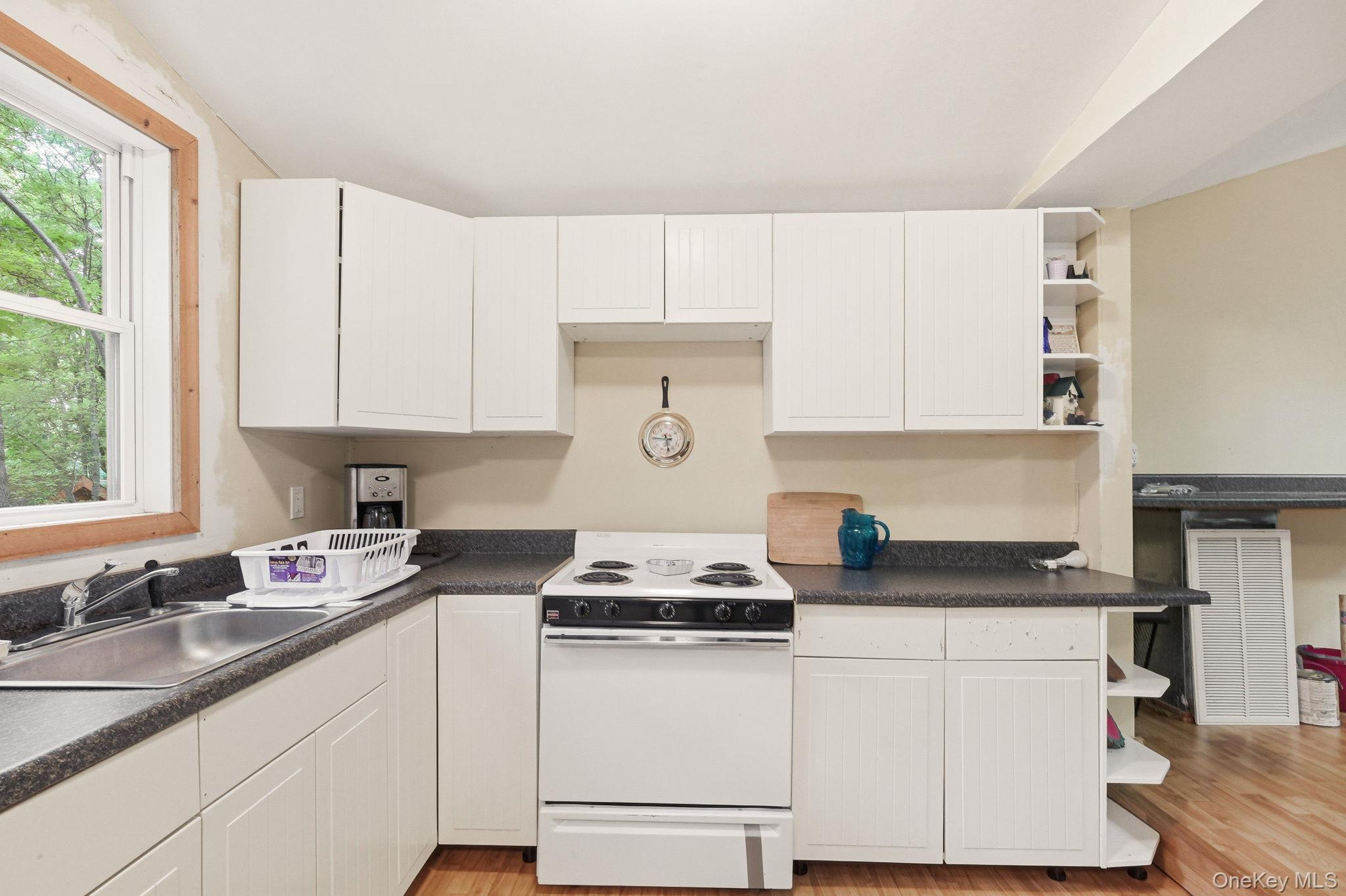 315 S Shore Drive – For Sale photo 10