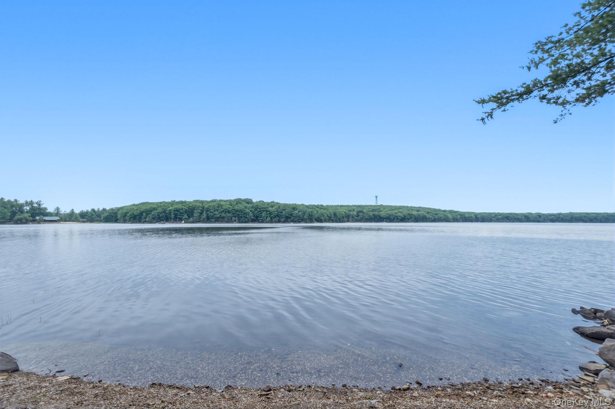 315 S Shore Drive – For Sale photo 27
