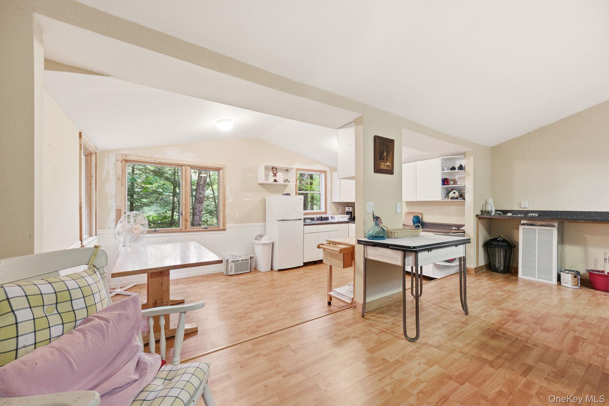 315 S Shore Drive – For Sale photo 5