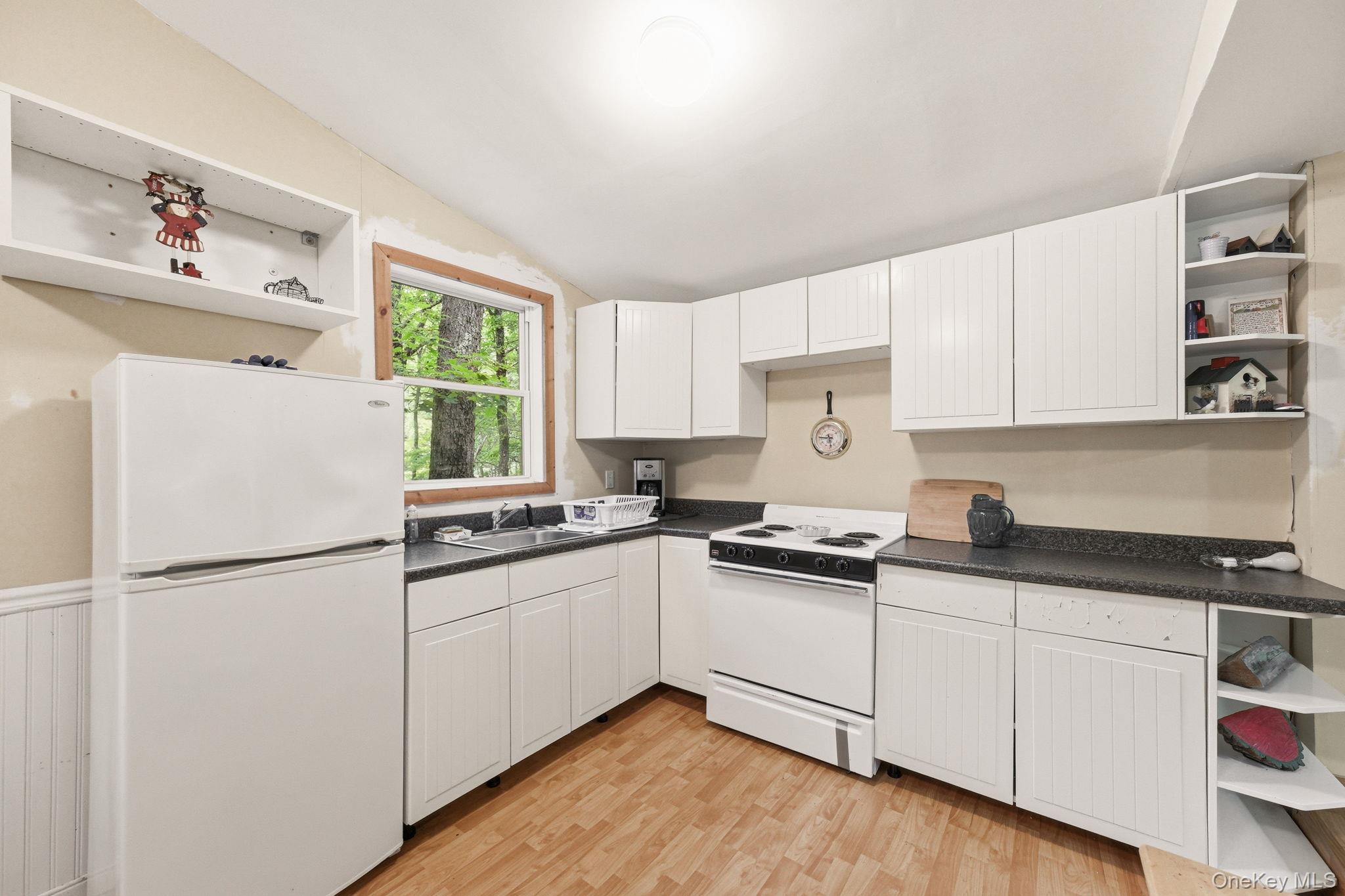 315 S Shore Drive – For Sale photo 11