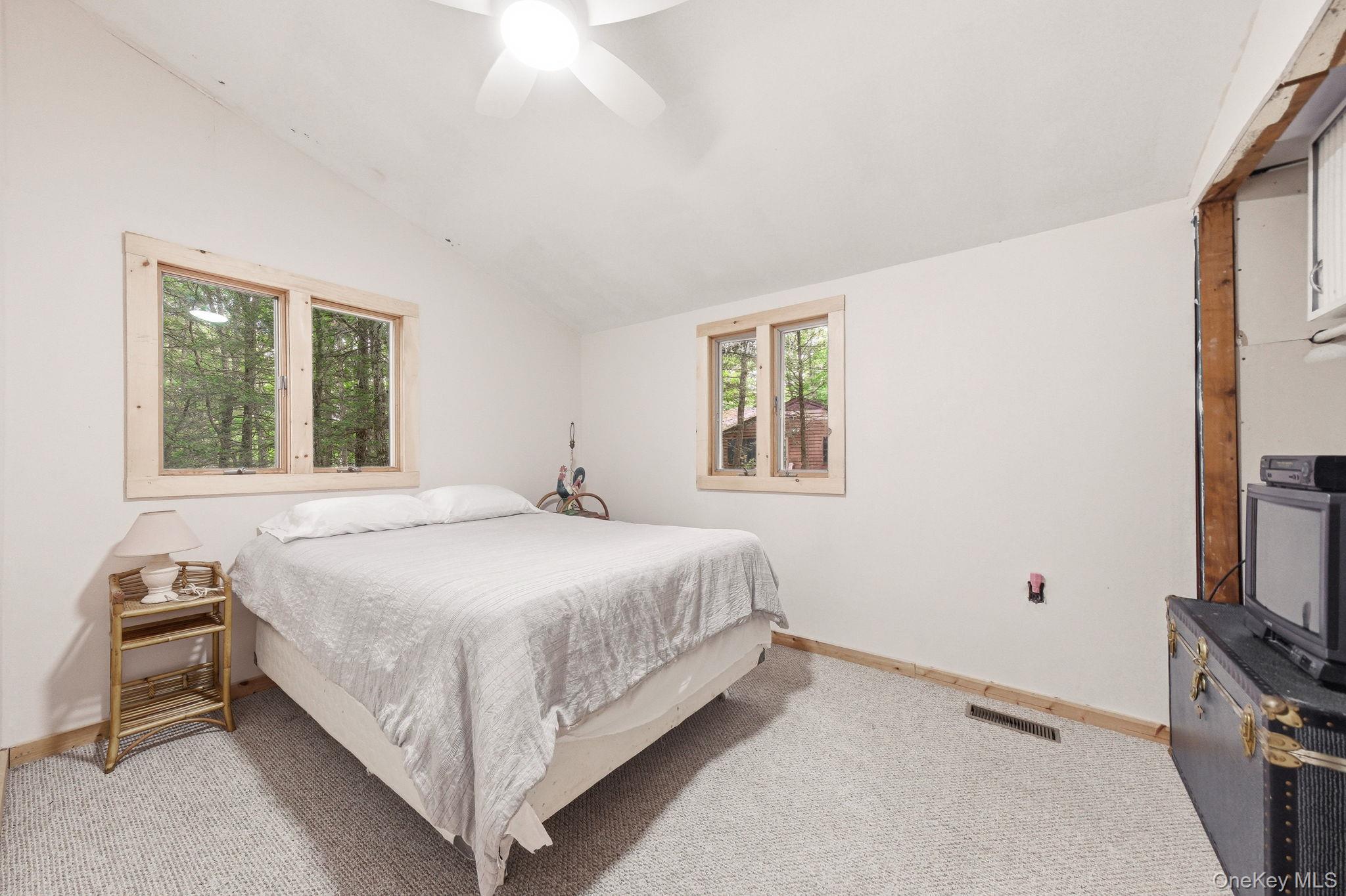 315 S Shore Drive – For Sale photo 15