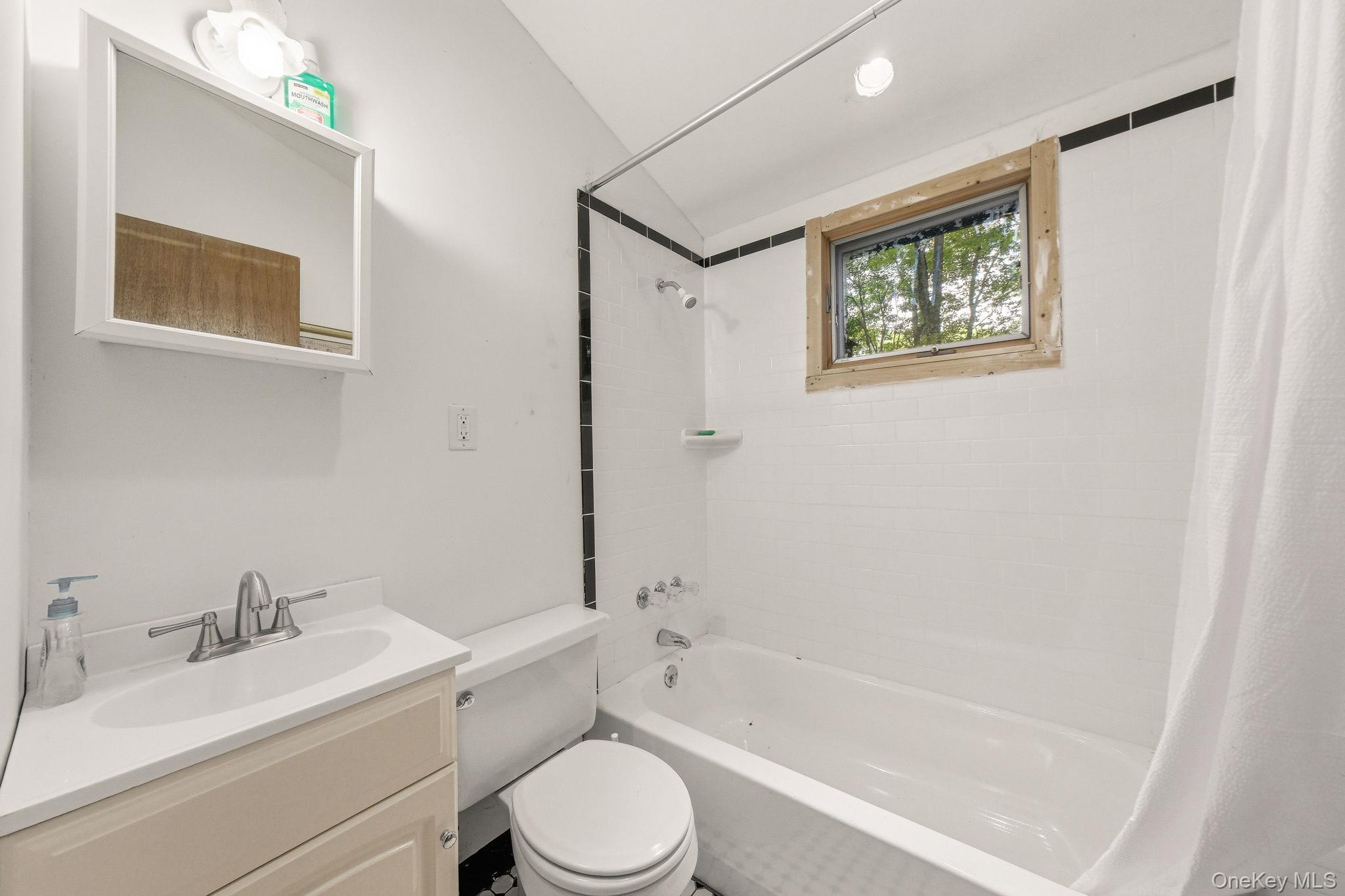 315 S Shore Drive – For Sale photo 13