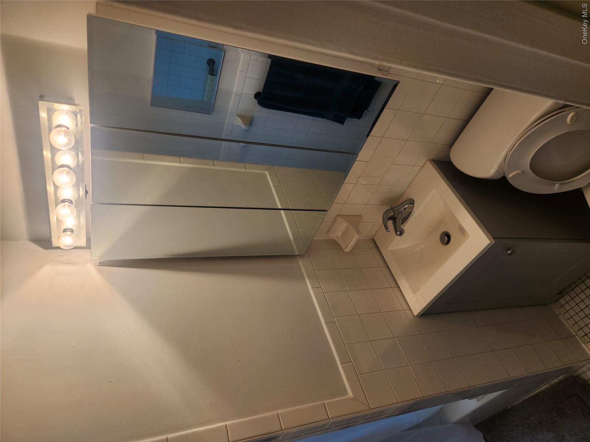 941 Jerome Avenue, Unit 8G photo 7