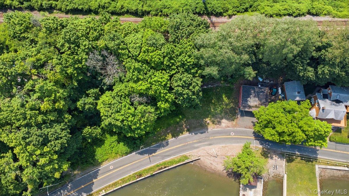 39 Beach Road – For Sale photo 5