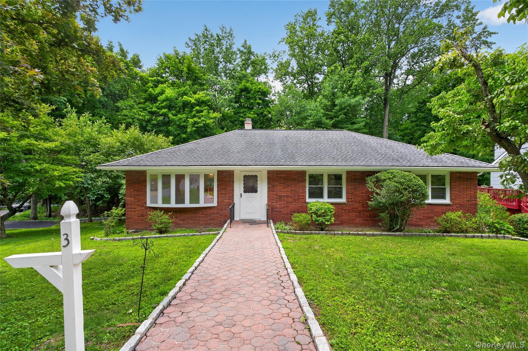 3 Greenwood Lane – For Sale