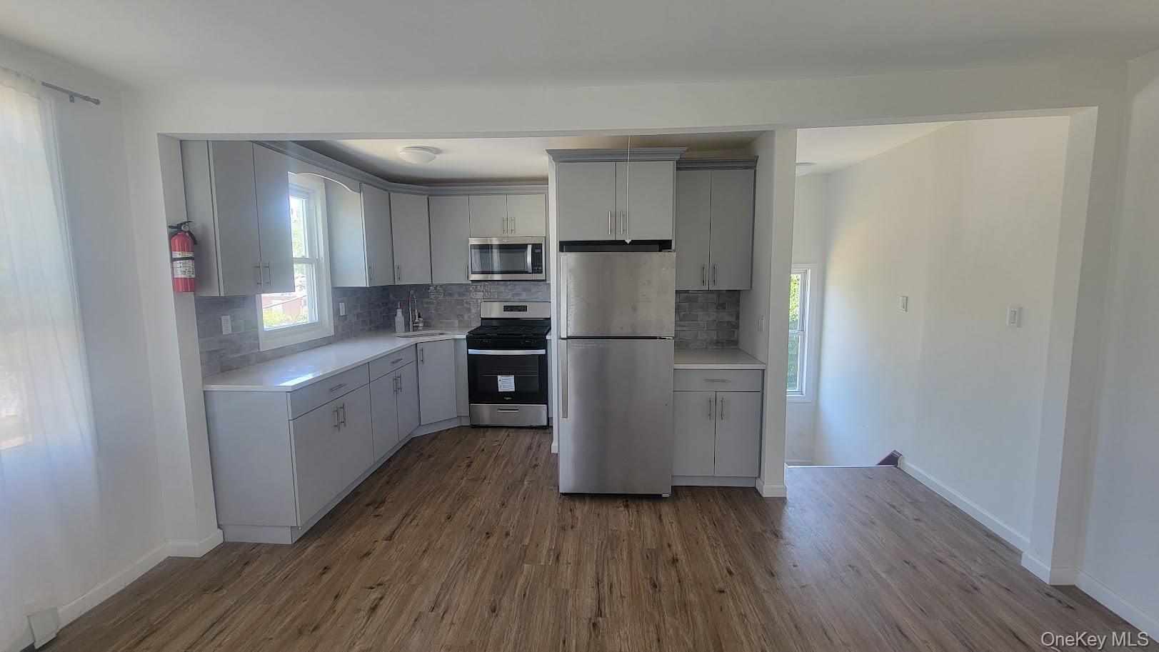 83 Kraemer Street, Unit 3 photo 3