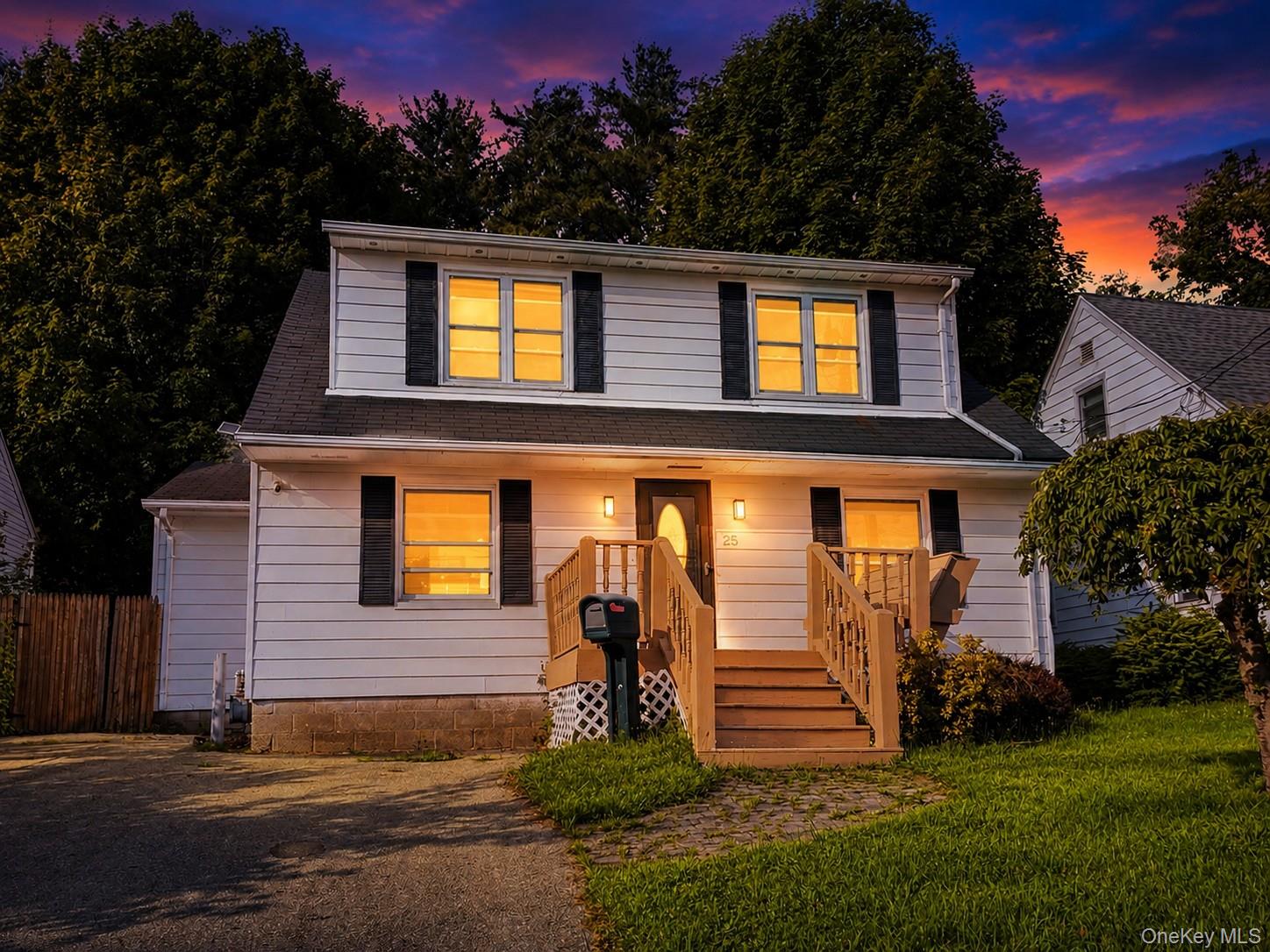 25 Independence Avenue – For Sale