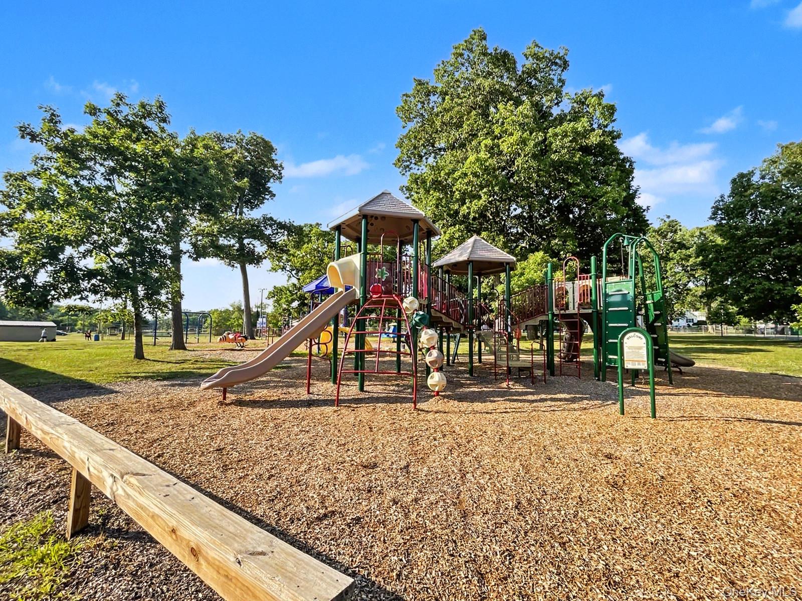 25 Independence Avenue – For Sale photo 25