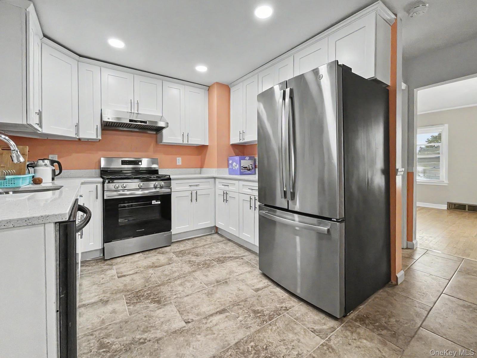 25 Independence Avenue – For Sale photo 15