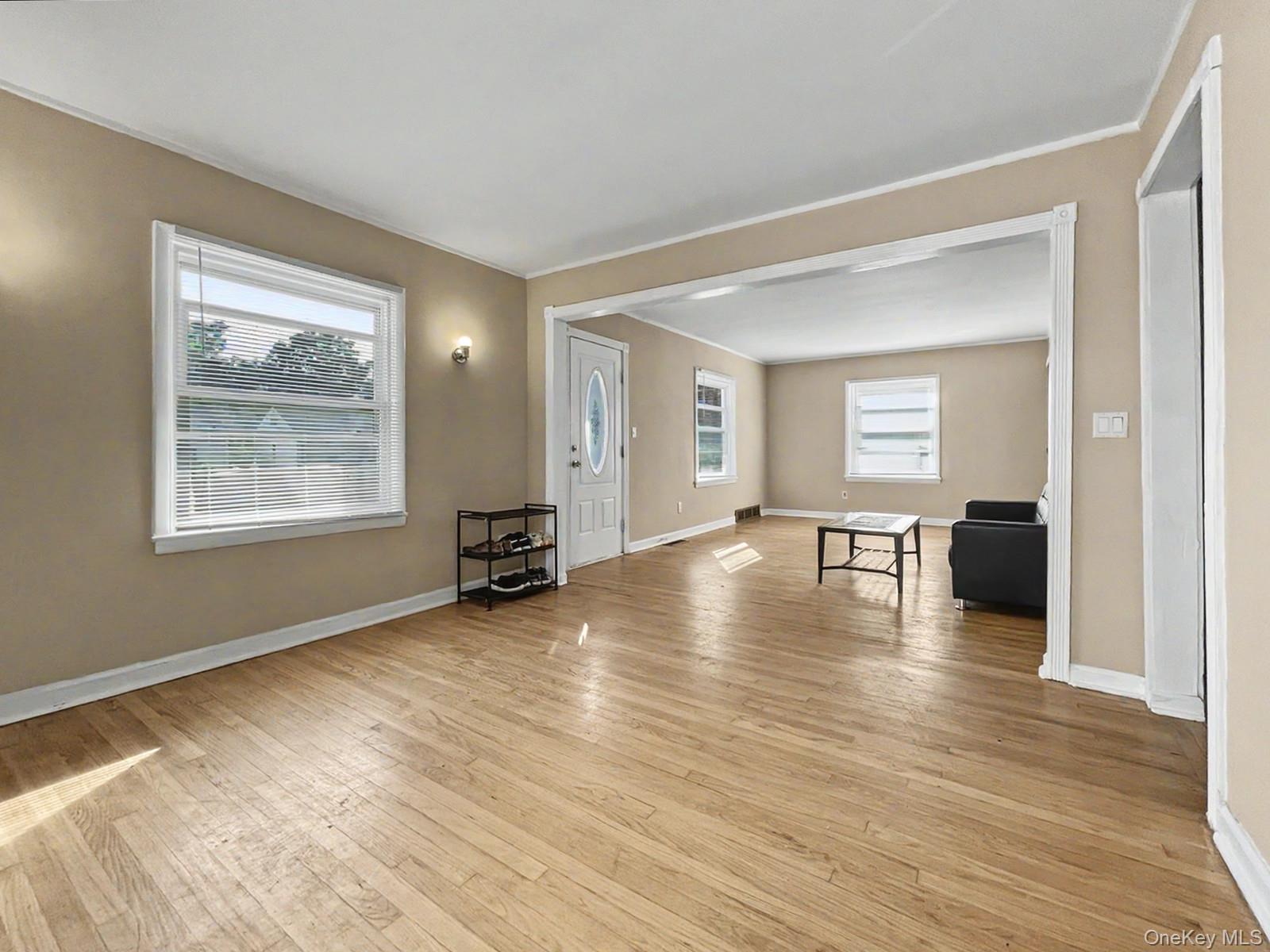 25 Independence Avenue – For Sale photo 8