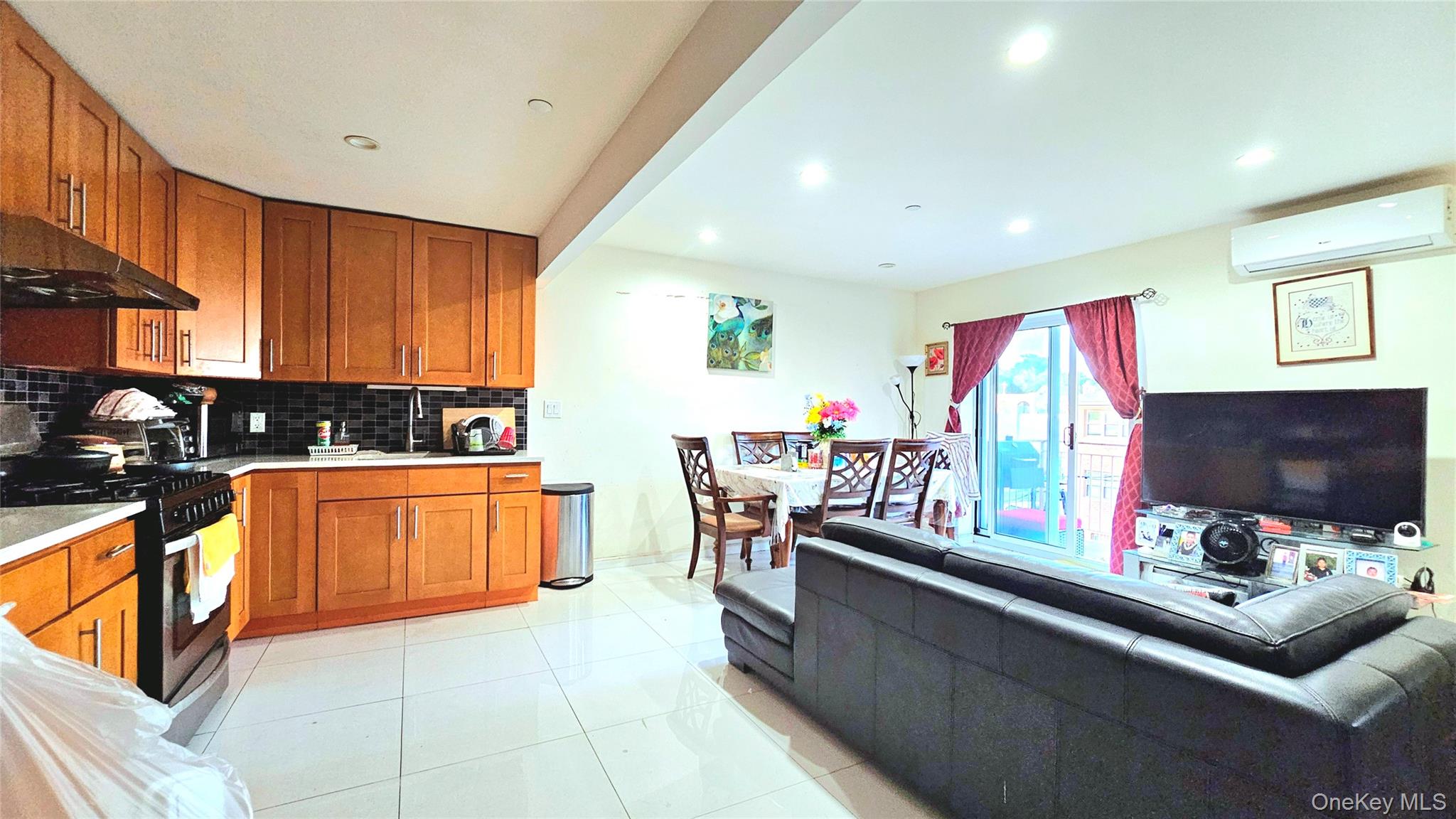 4208 164th Street – For Sale photo 11
