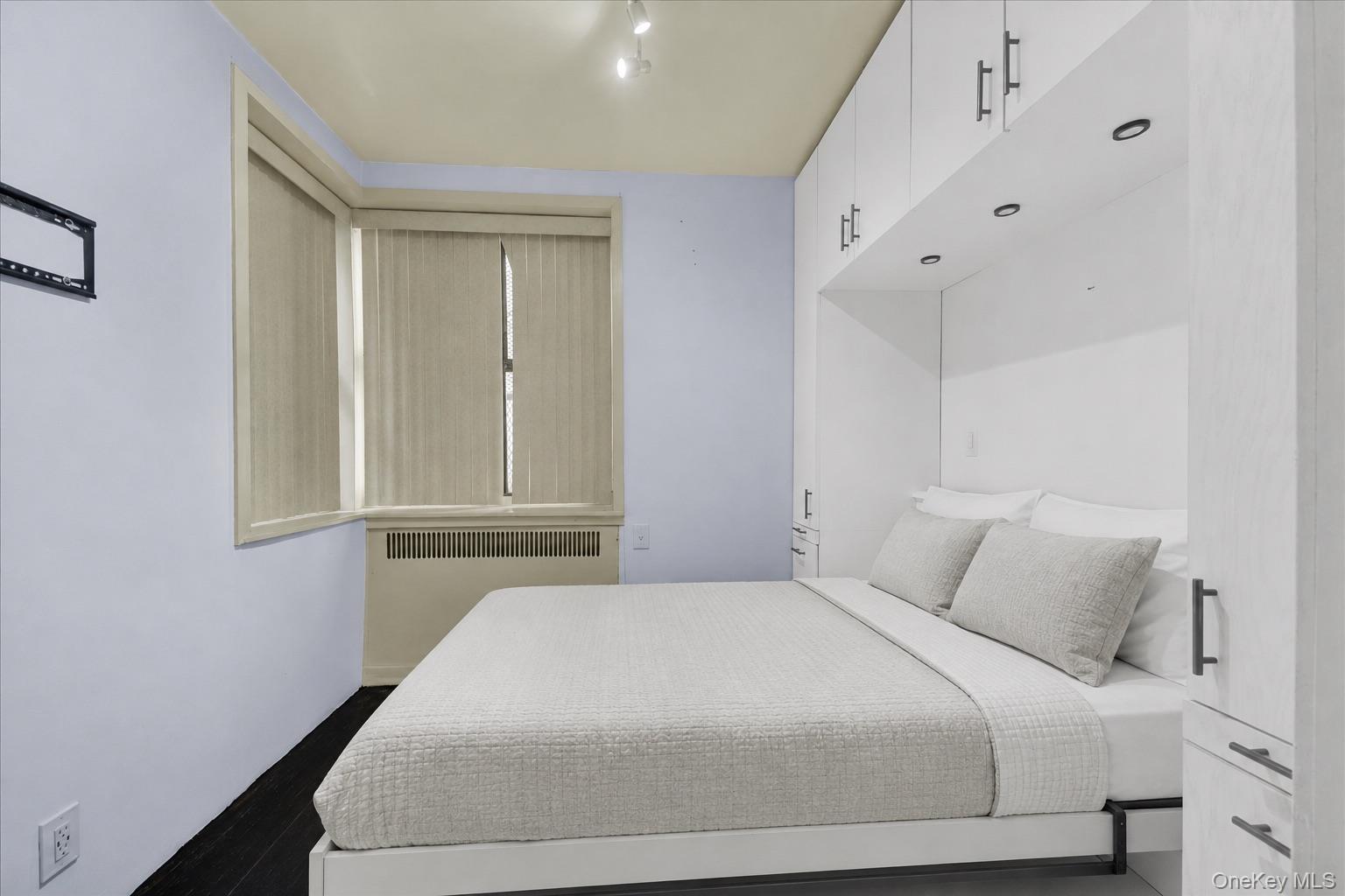 1200 Woodycrest Avenue, Unit 1H photo 7