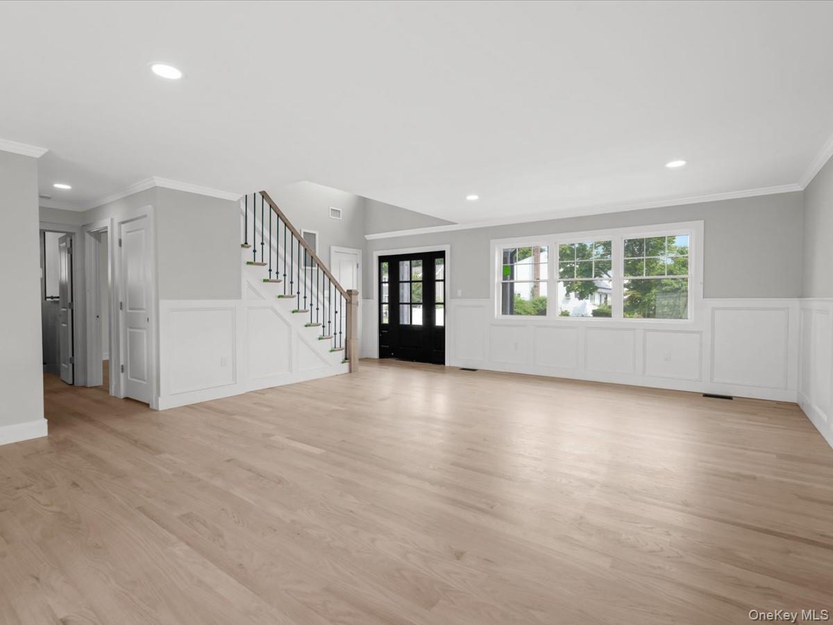 60 Westwood Road S – For Sale photo 5