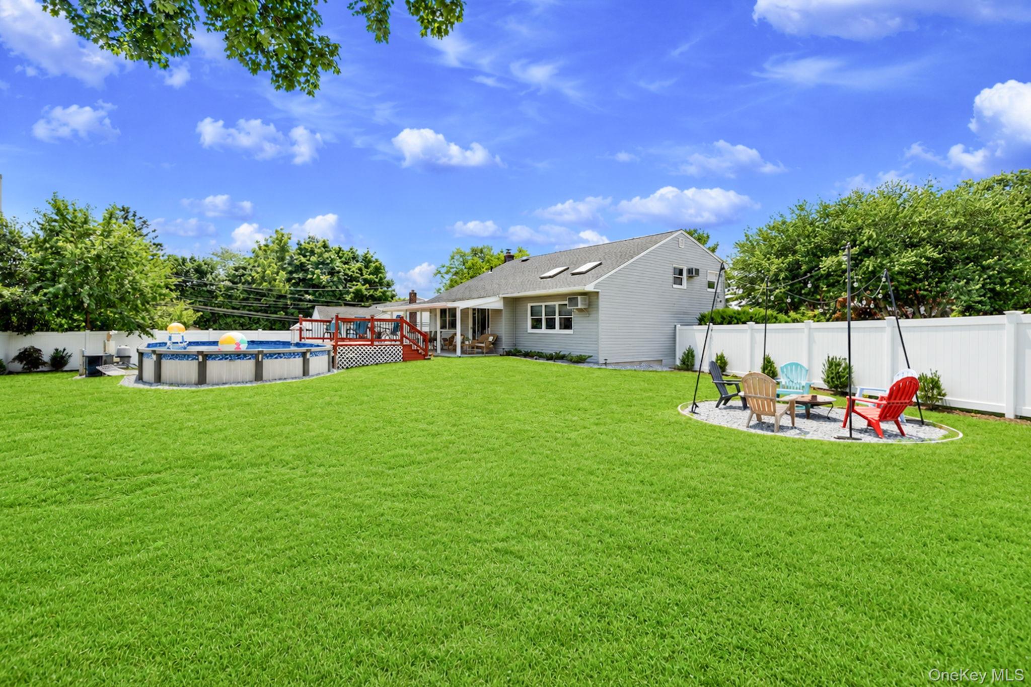 1 Blue Spruce Lane – For Sale photo 6
