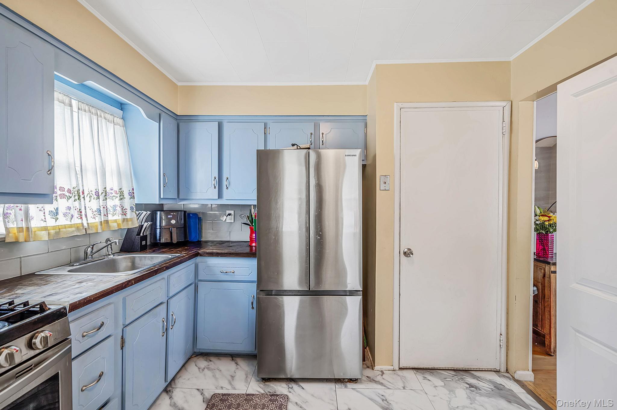 1 Blue Spruce Lane – For Sale photo 23