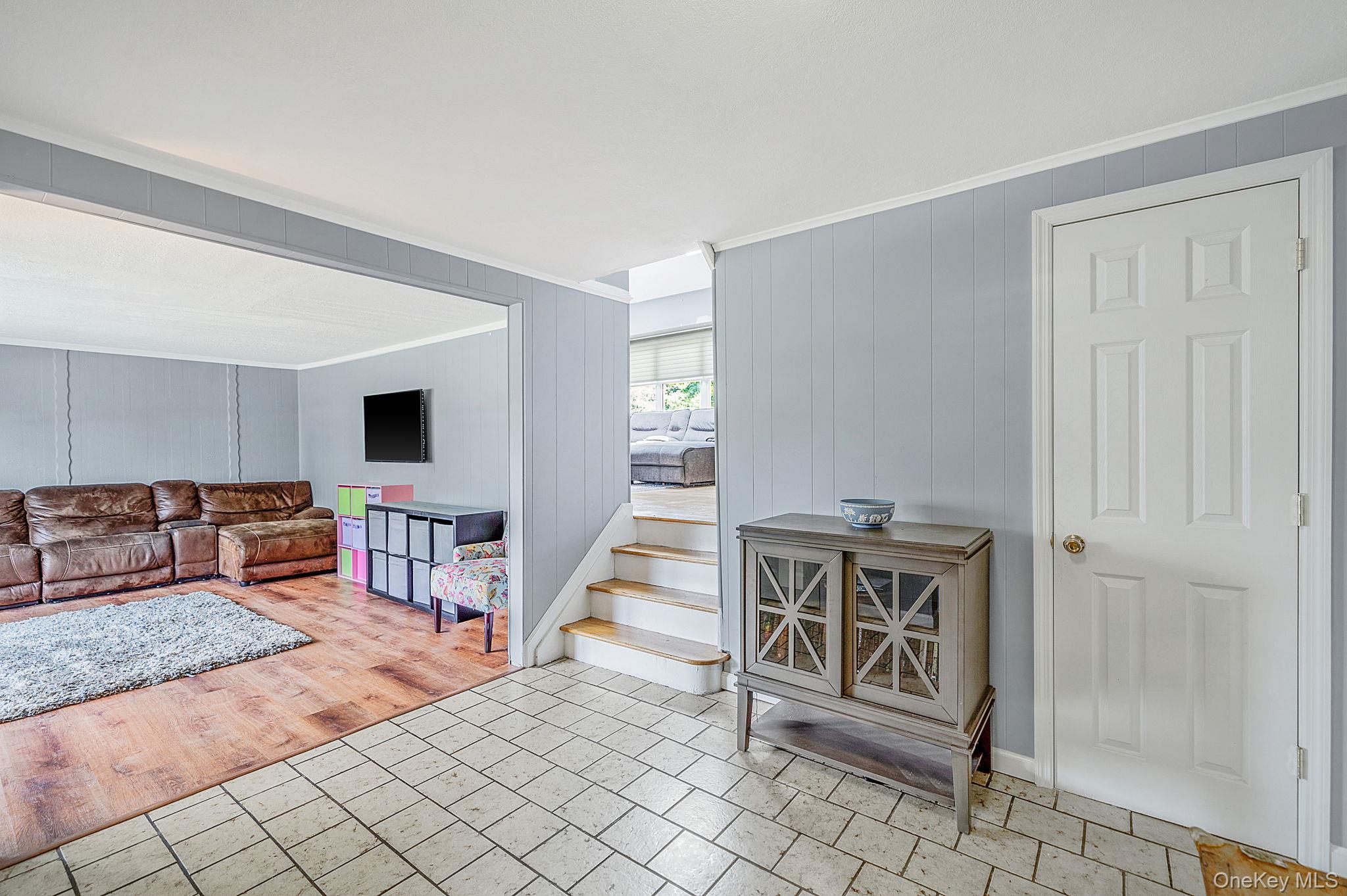 1 Blue Spruce Lane – For Sale photo 10